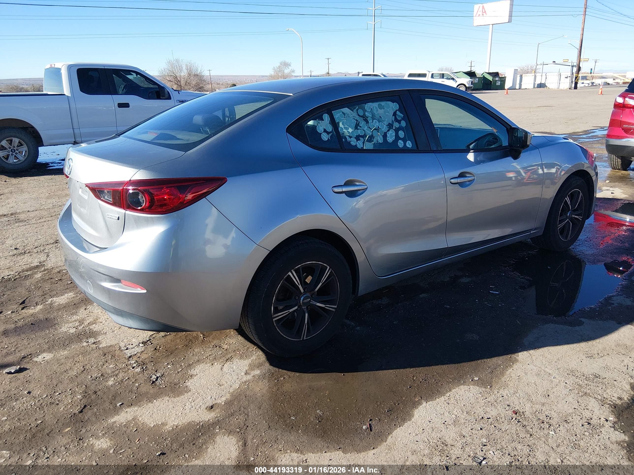 MAZDA MAZDA3 image 4
