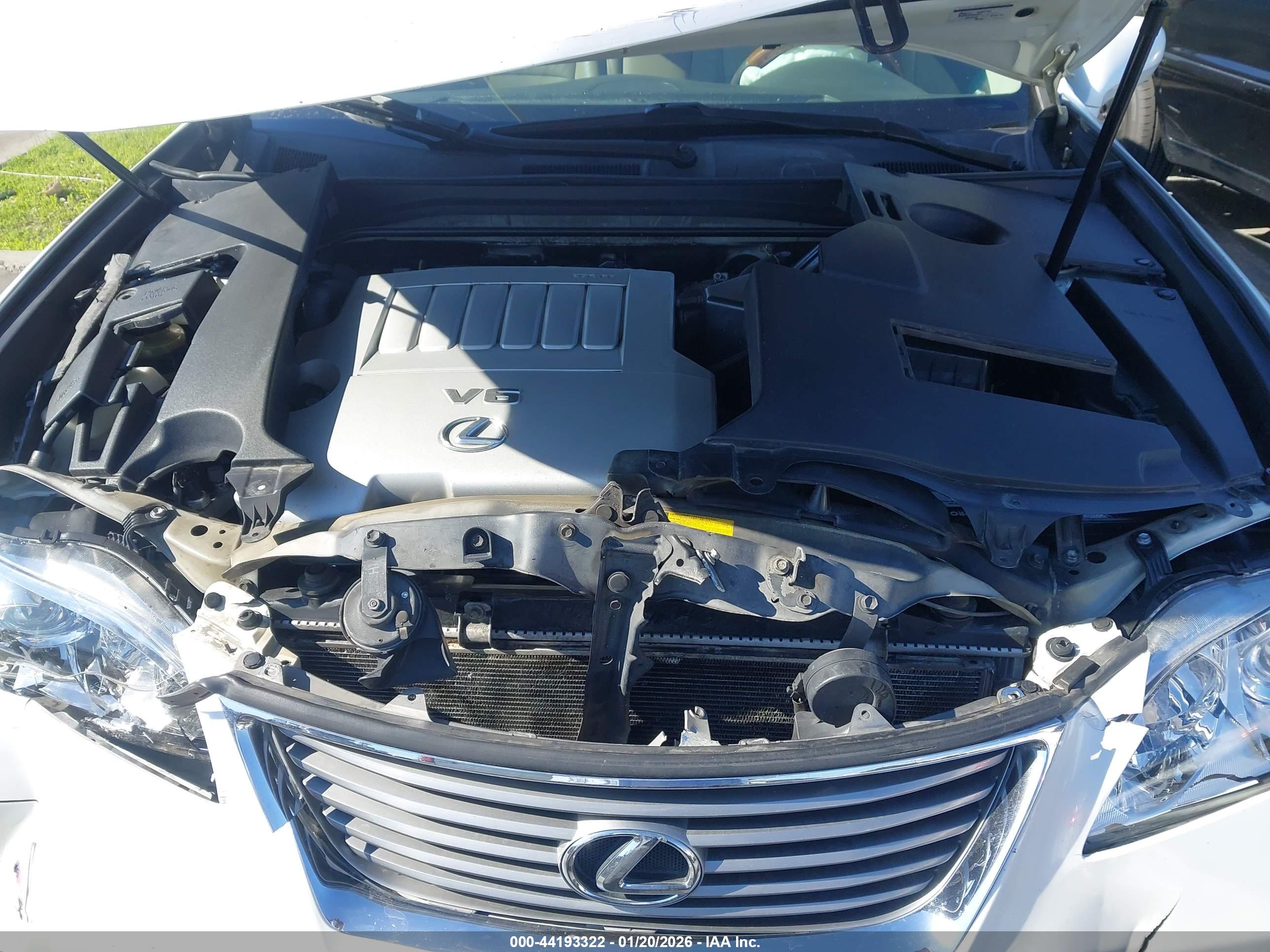 LEXUS ES image 10