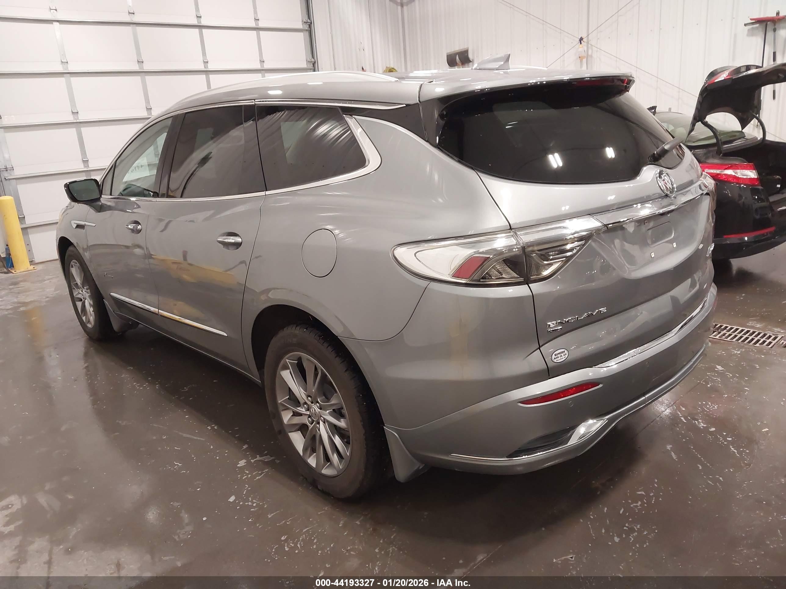 BUICK ENCLAVE image 3