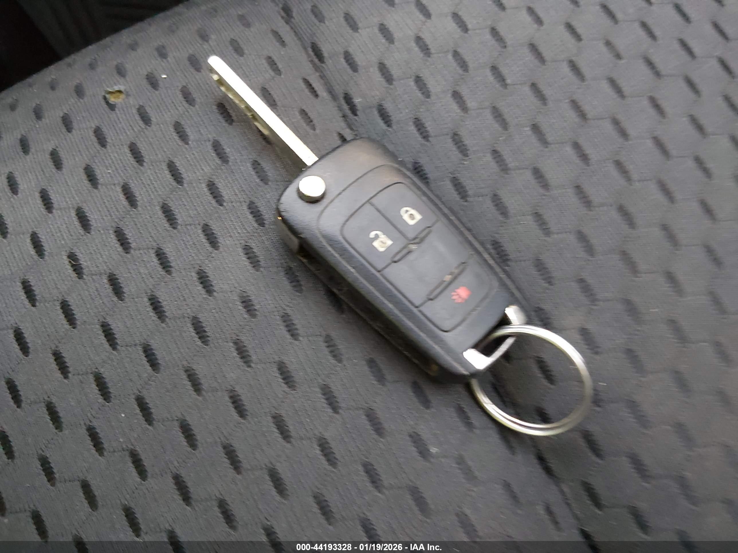 CHEVROLET EQUINOX image 11