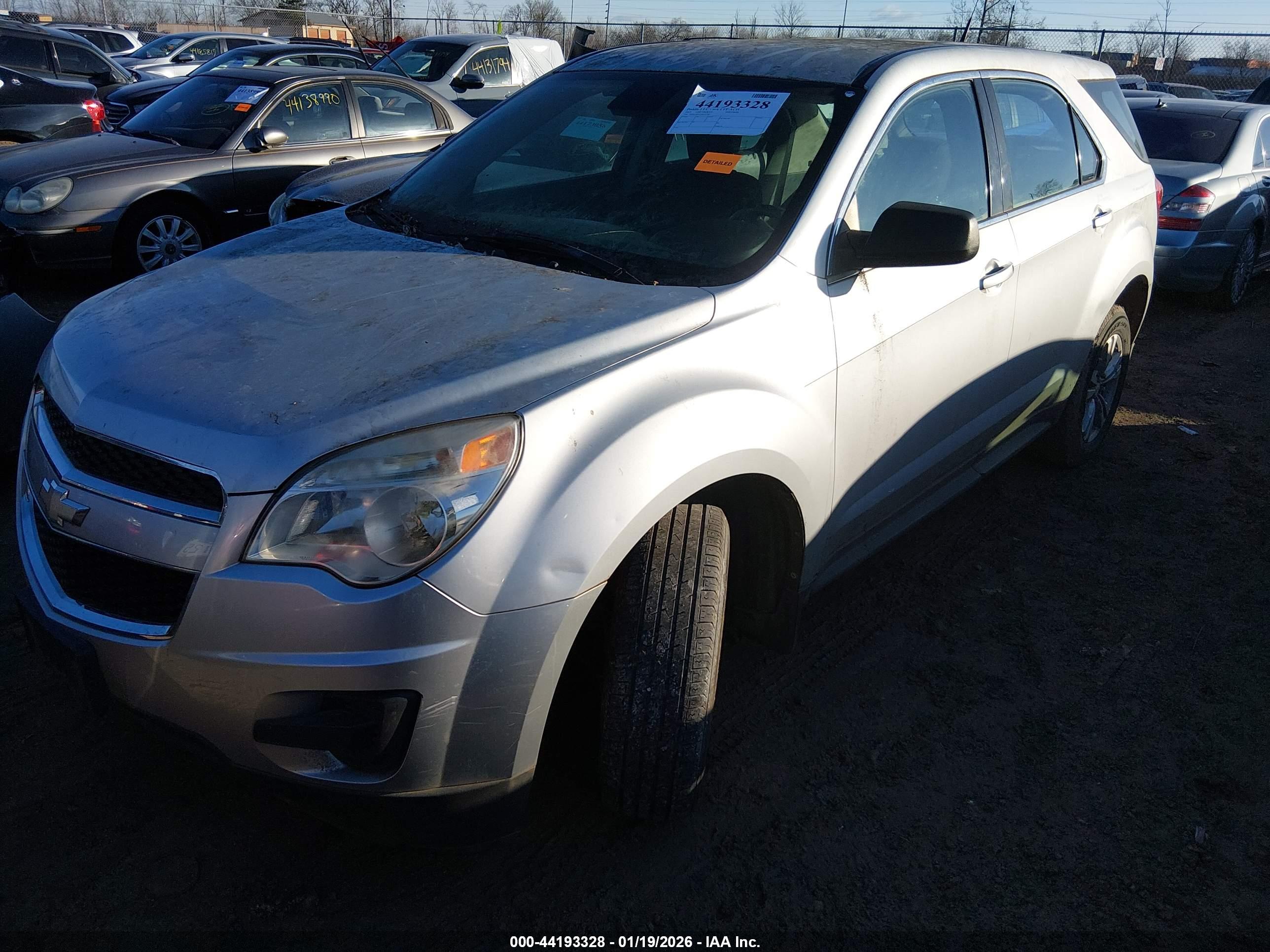 CHEVROLET EQUINOX image 2