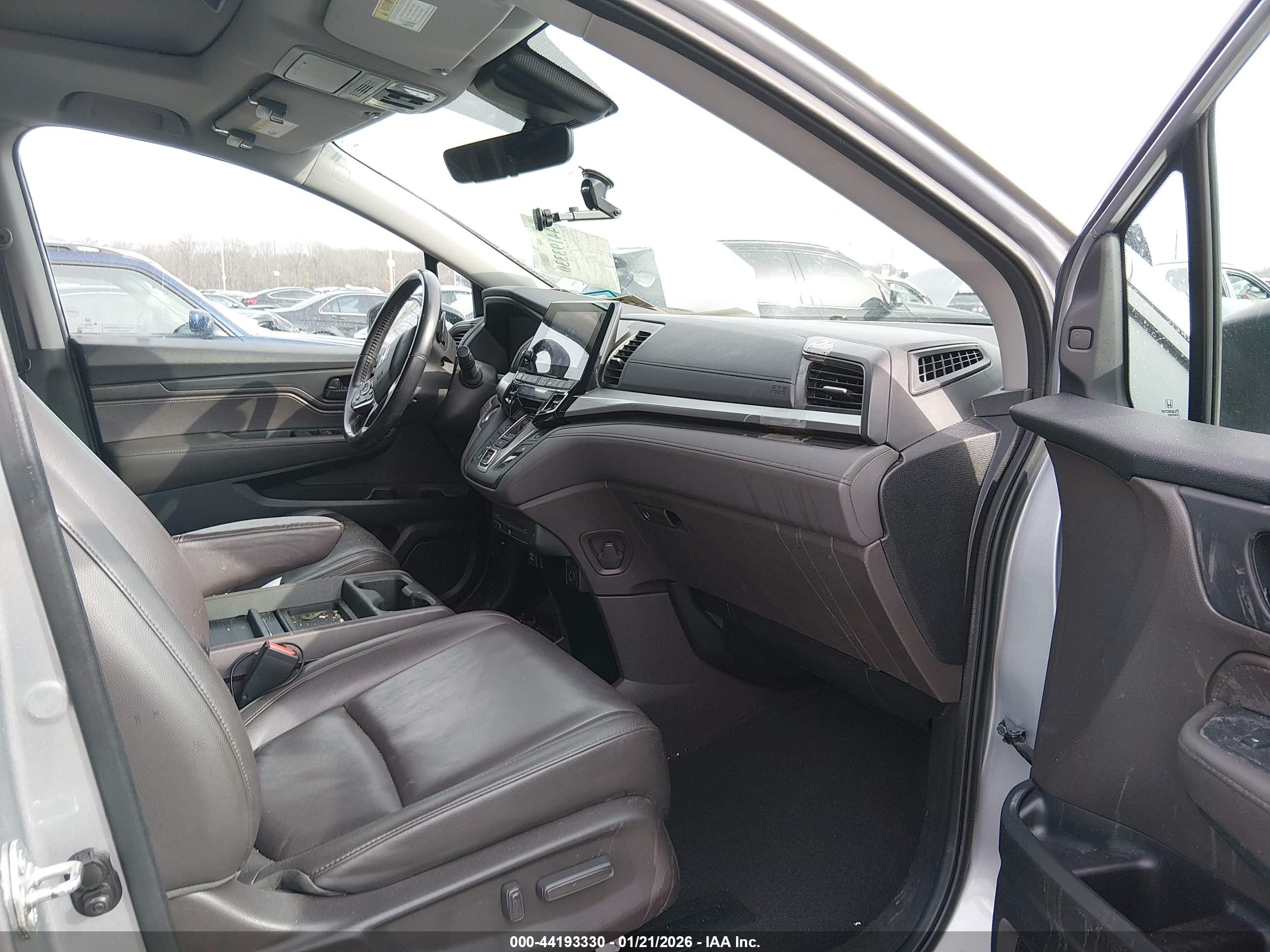 HONDA ODYSSEY image 5
