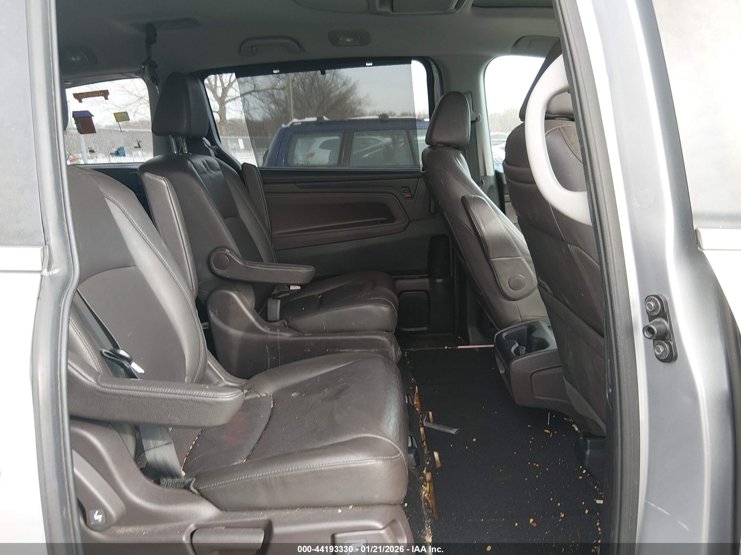 HONDA ODYSSEY image 8