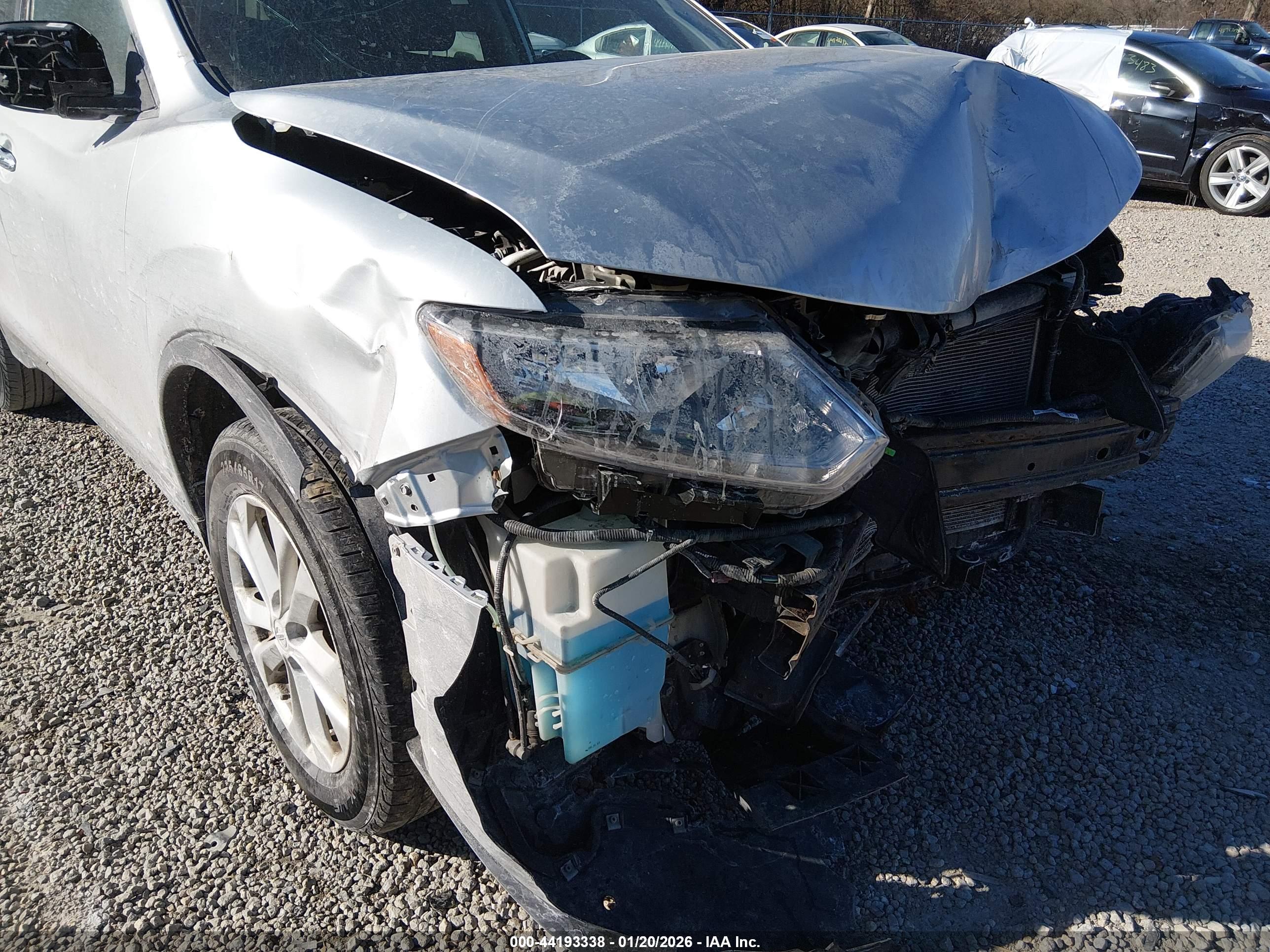 NISSAN ROGUE image 6