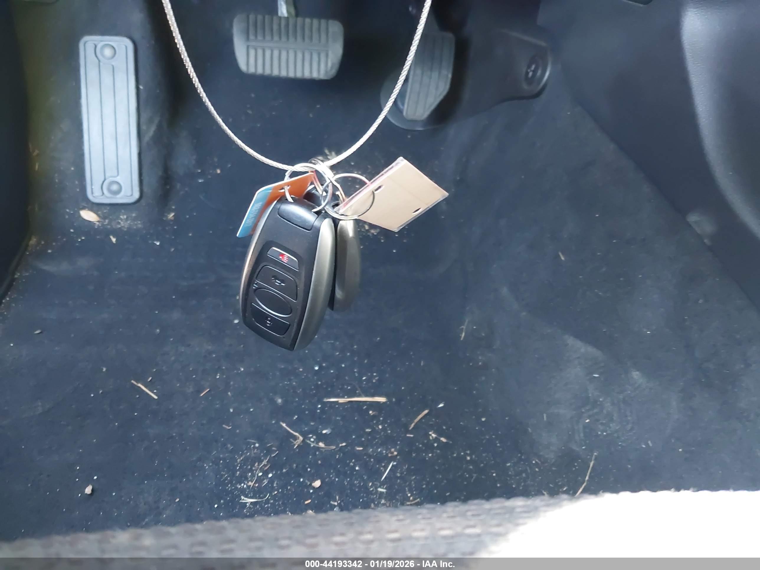 SUBARU OUTBACK image 11
