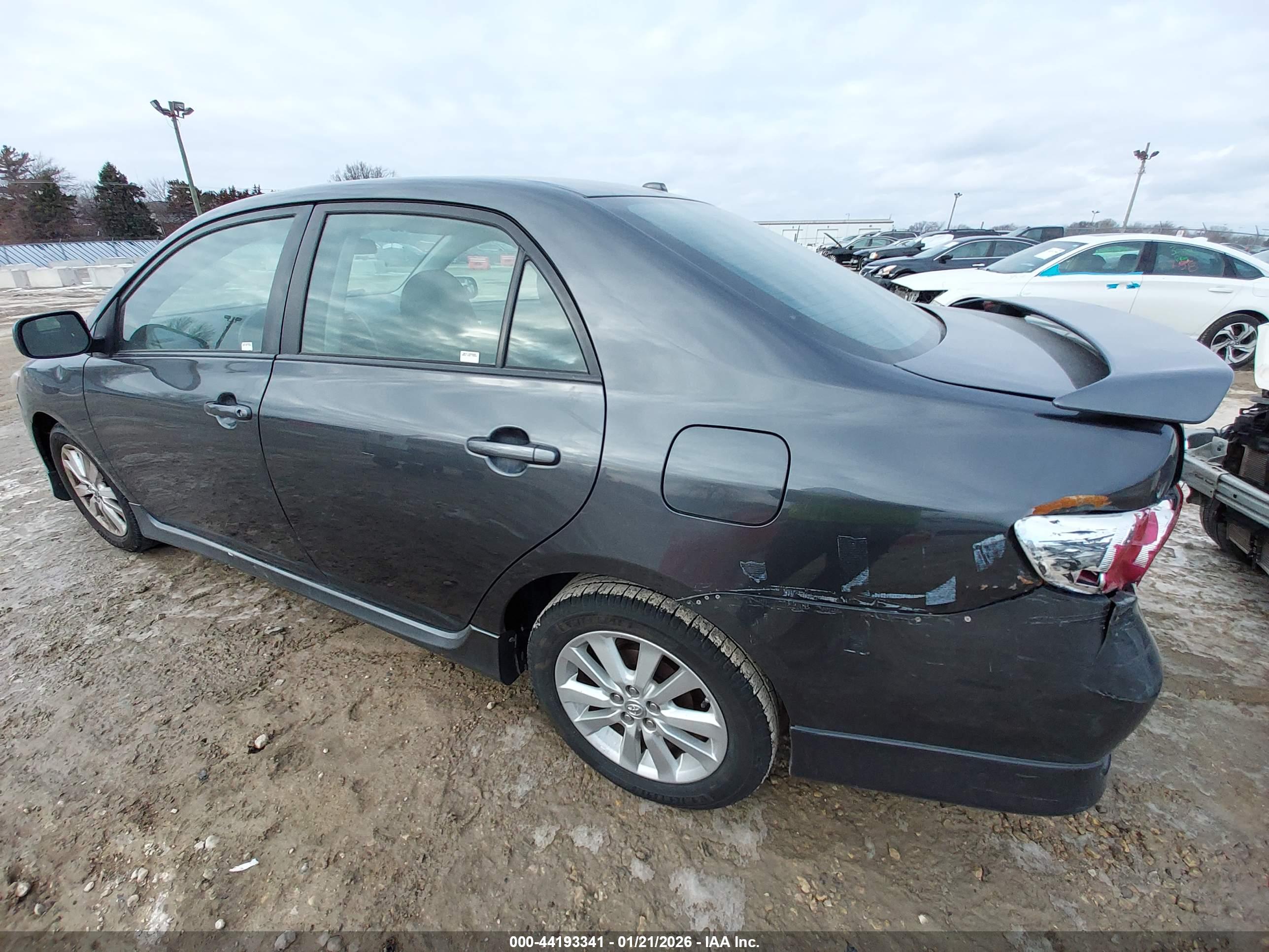 TOYOTA COROLLA image 3