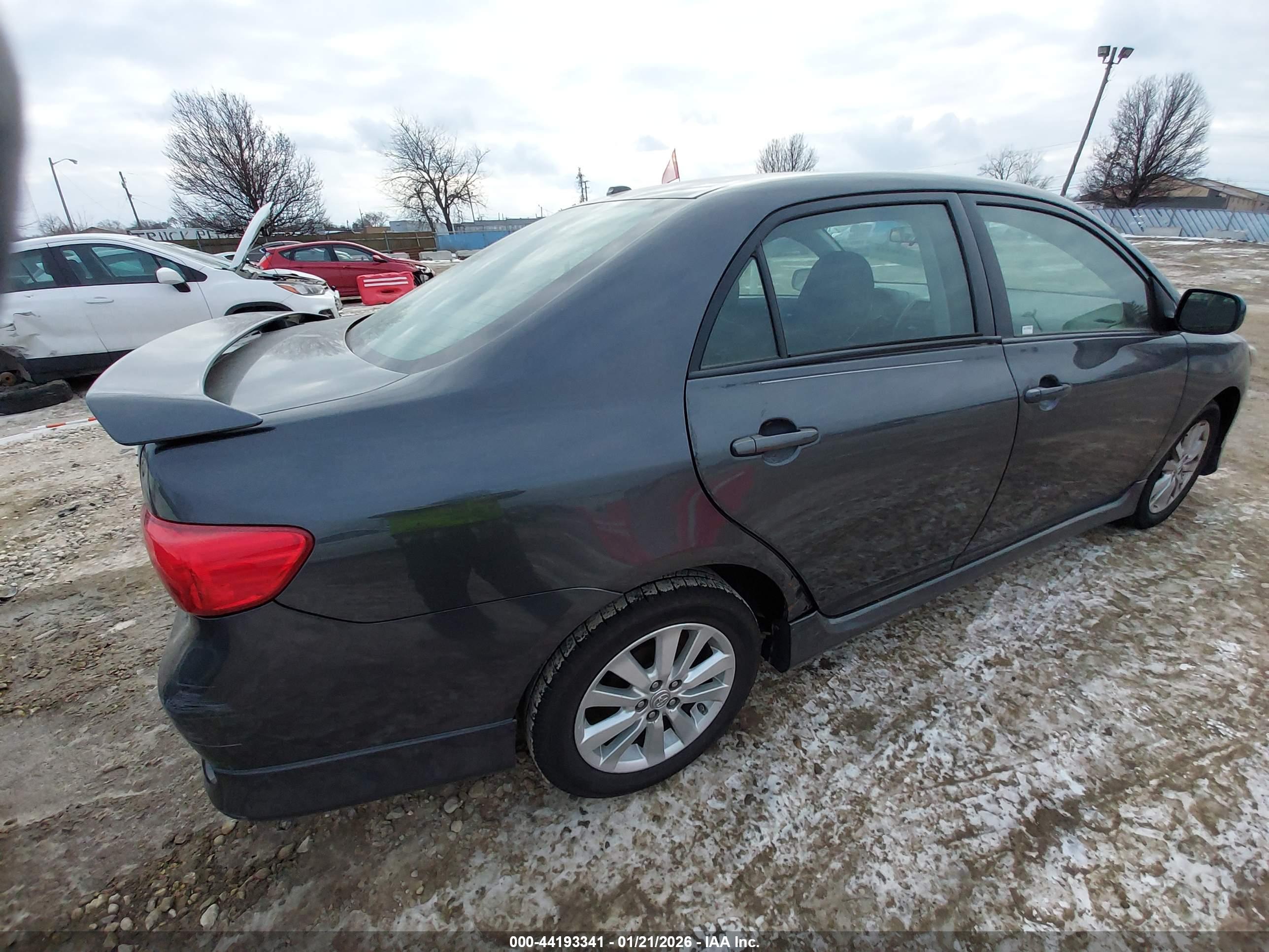 TOYOTA COROLLA image 4