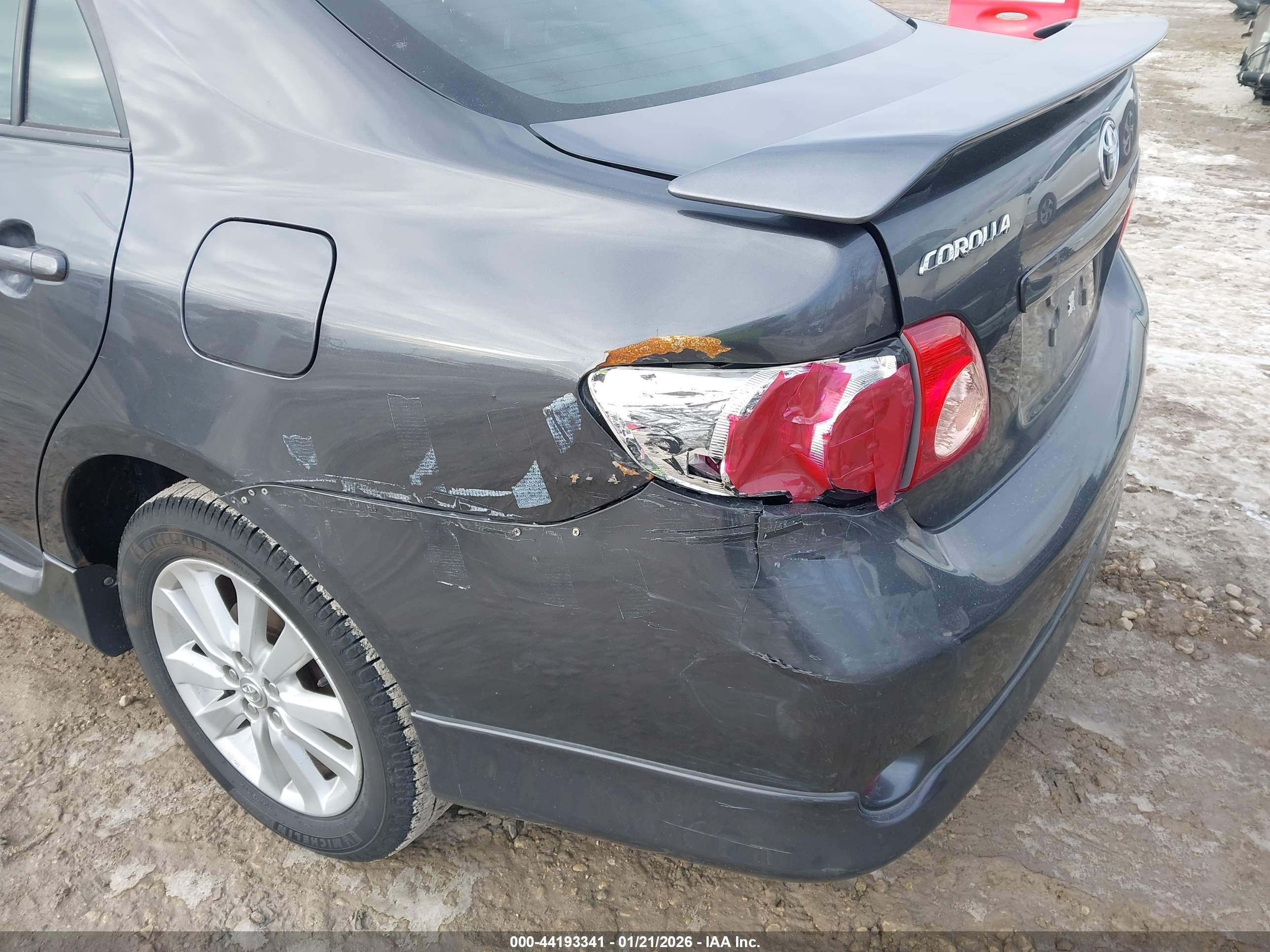 TOYOTA COROLLA image 6