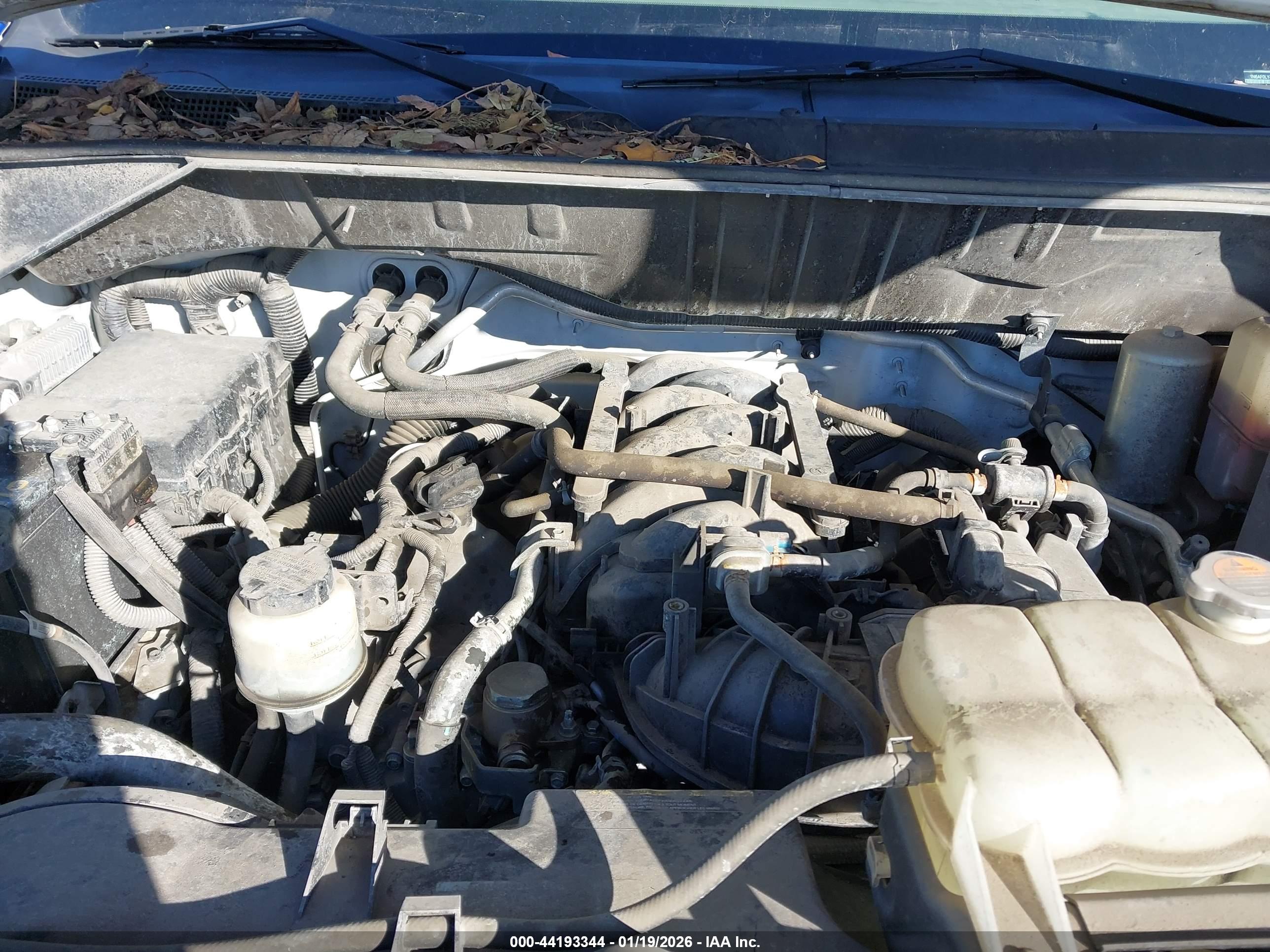 NISSAN NV image 10