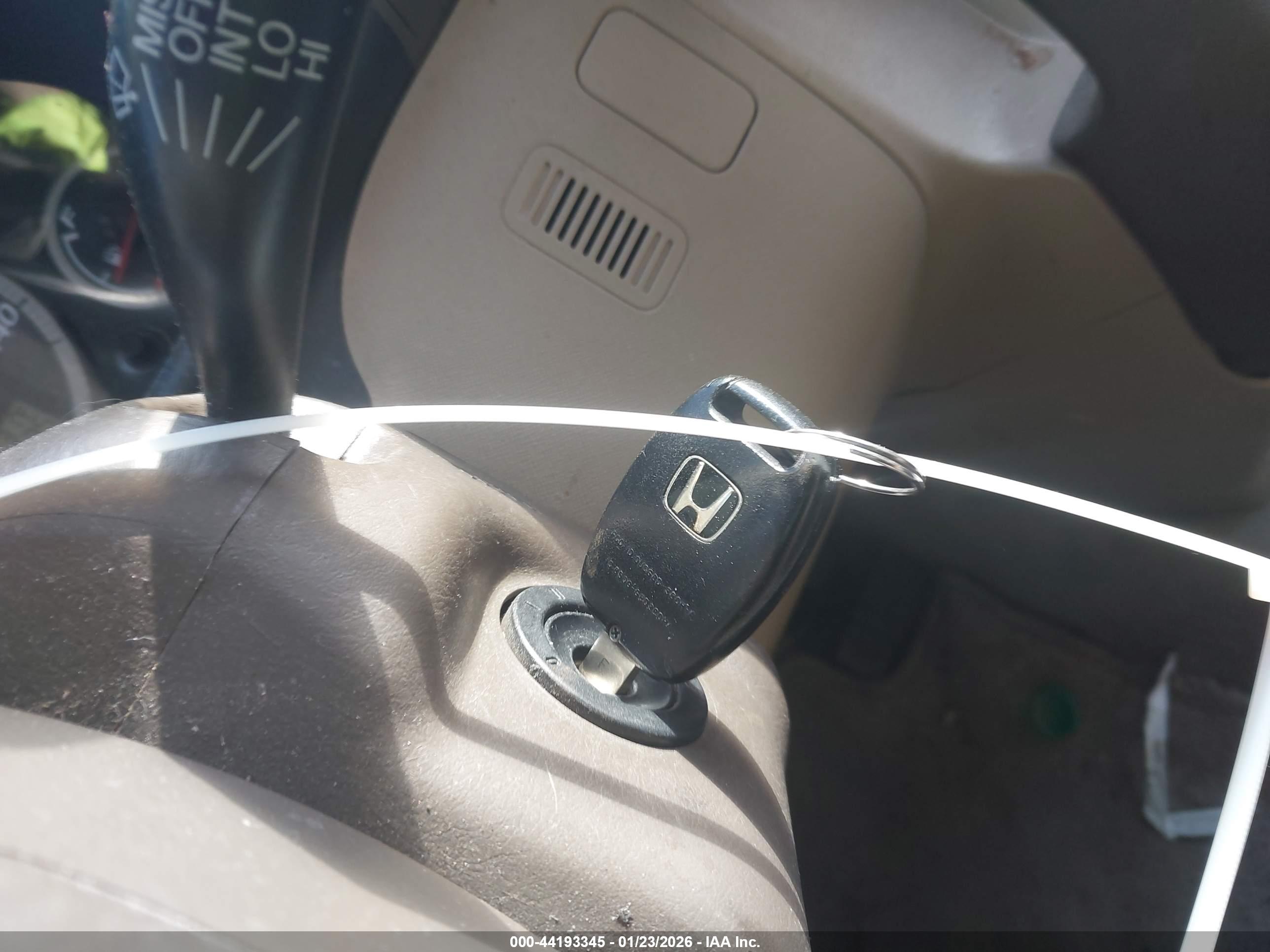 HONDA CR-V image 11