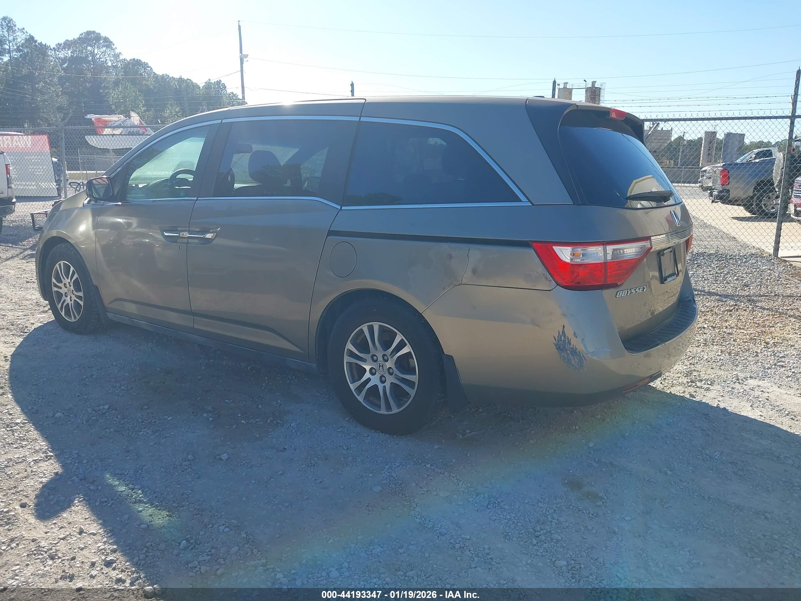HONDA ODYSSEY image 3