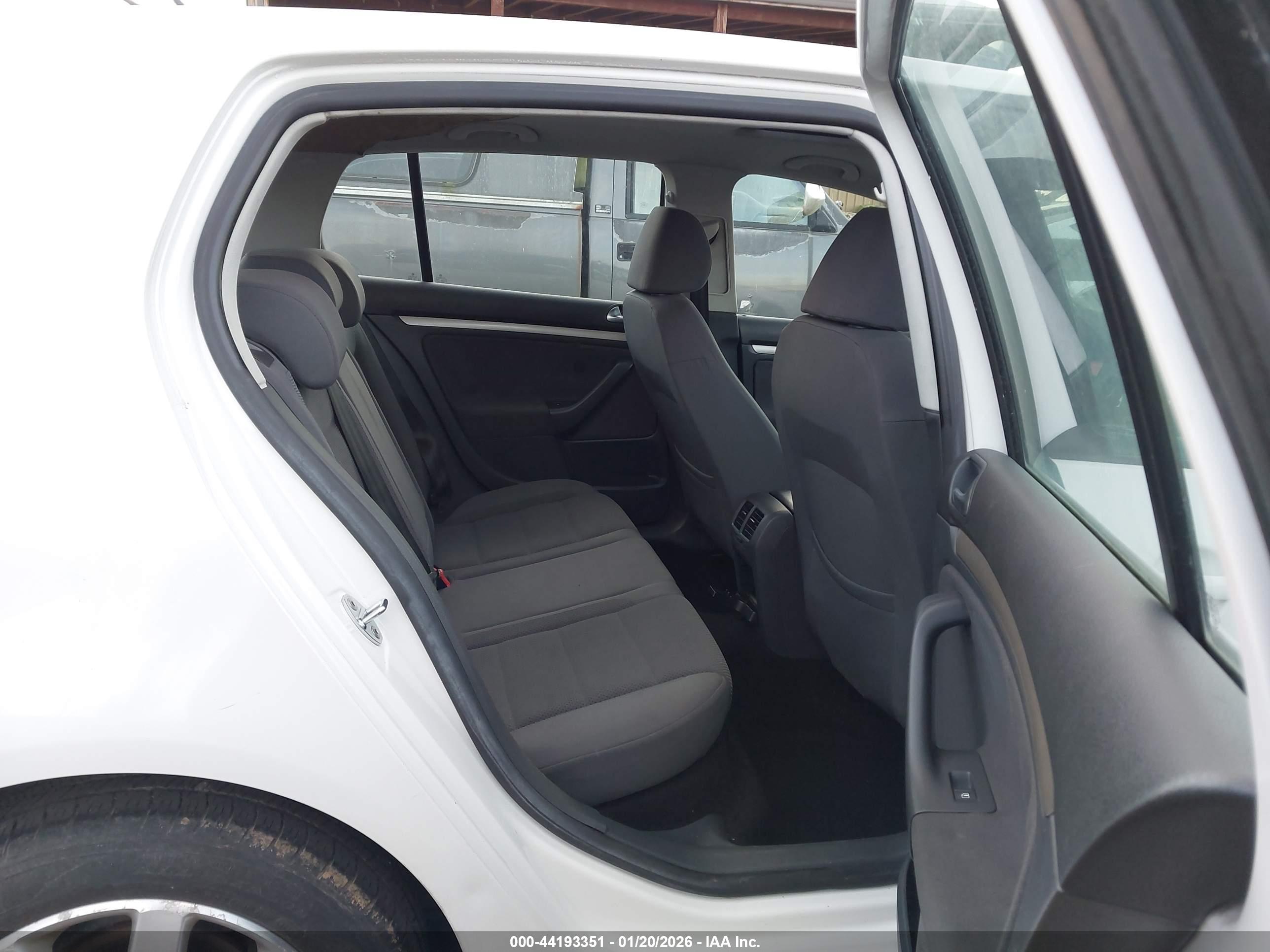 VOLKSWAGEN RABBIT image 8