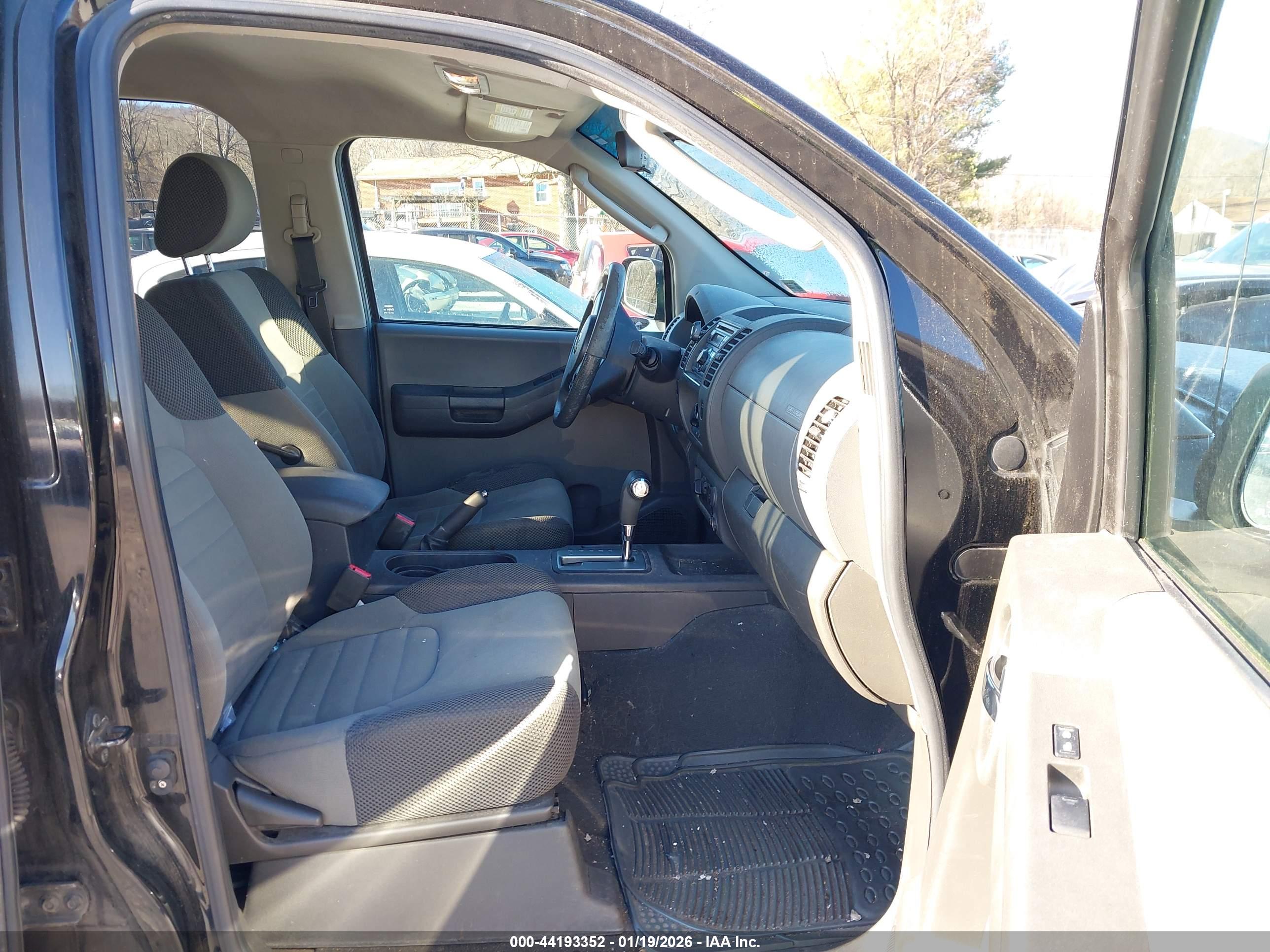 NISSAN XTERRA image 5