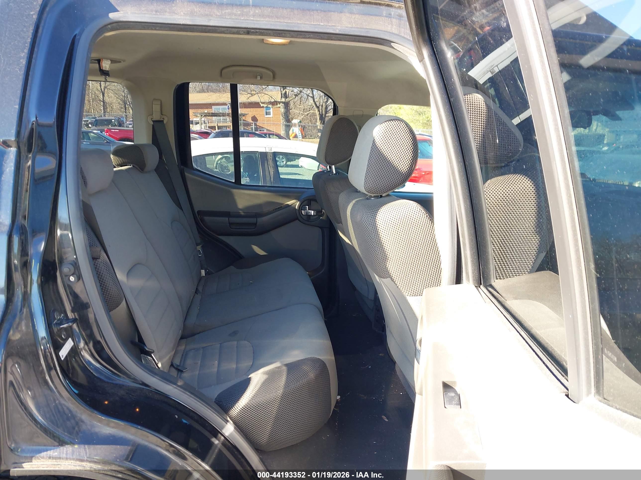 NISSAN XTERRA image 8