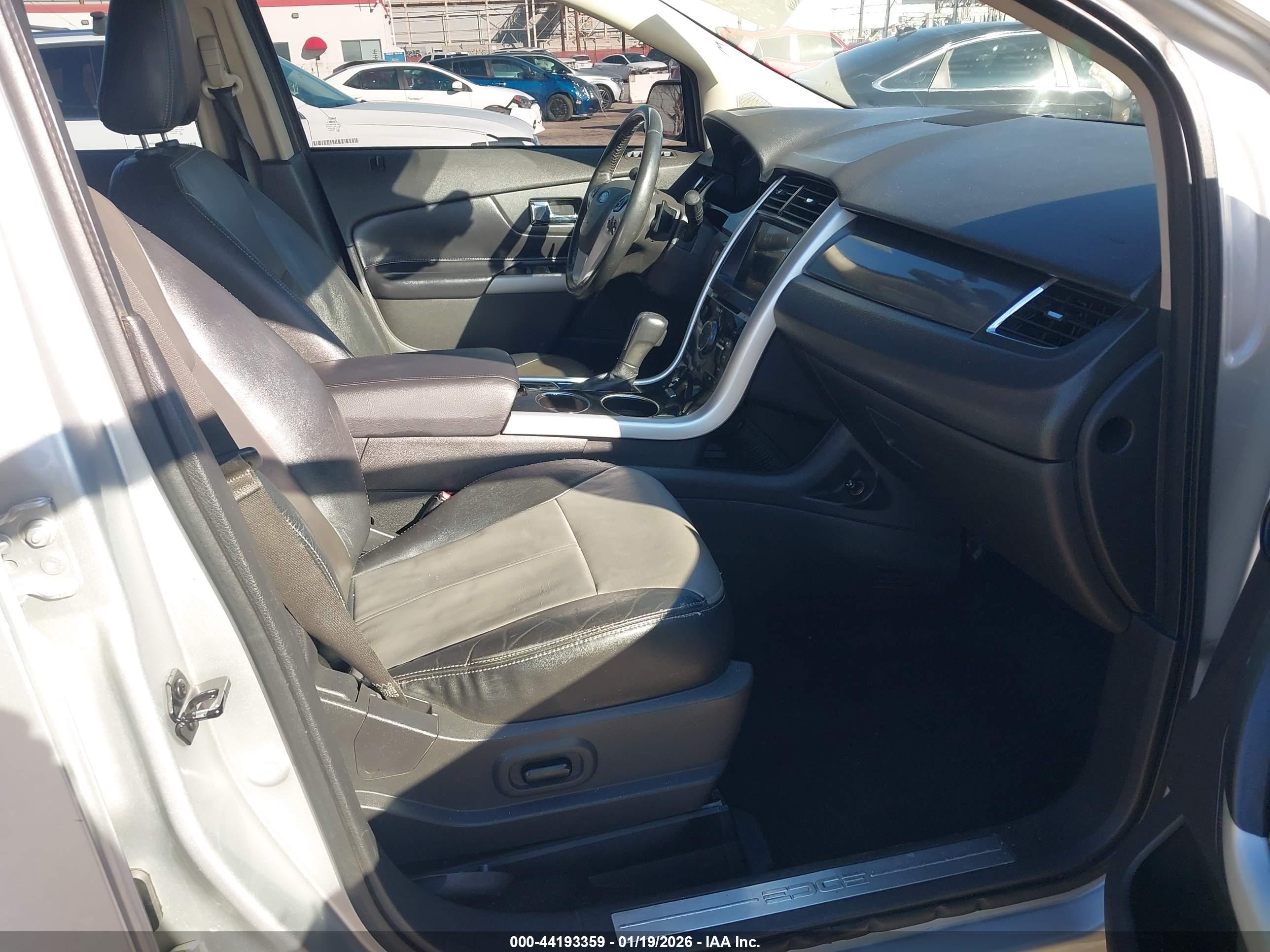 FORD EDGE image 5