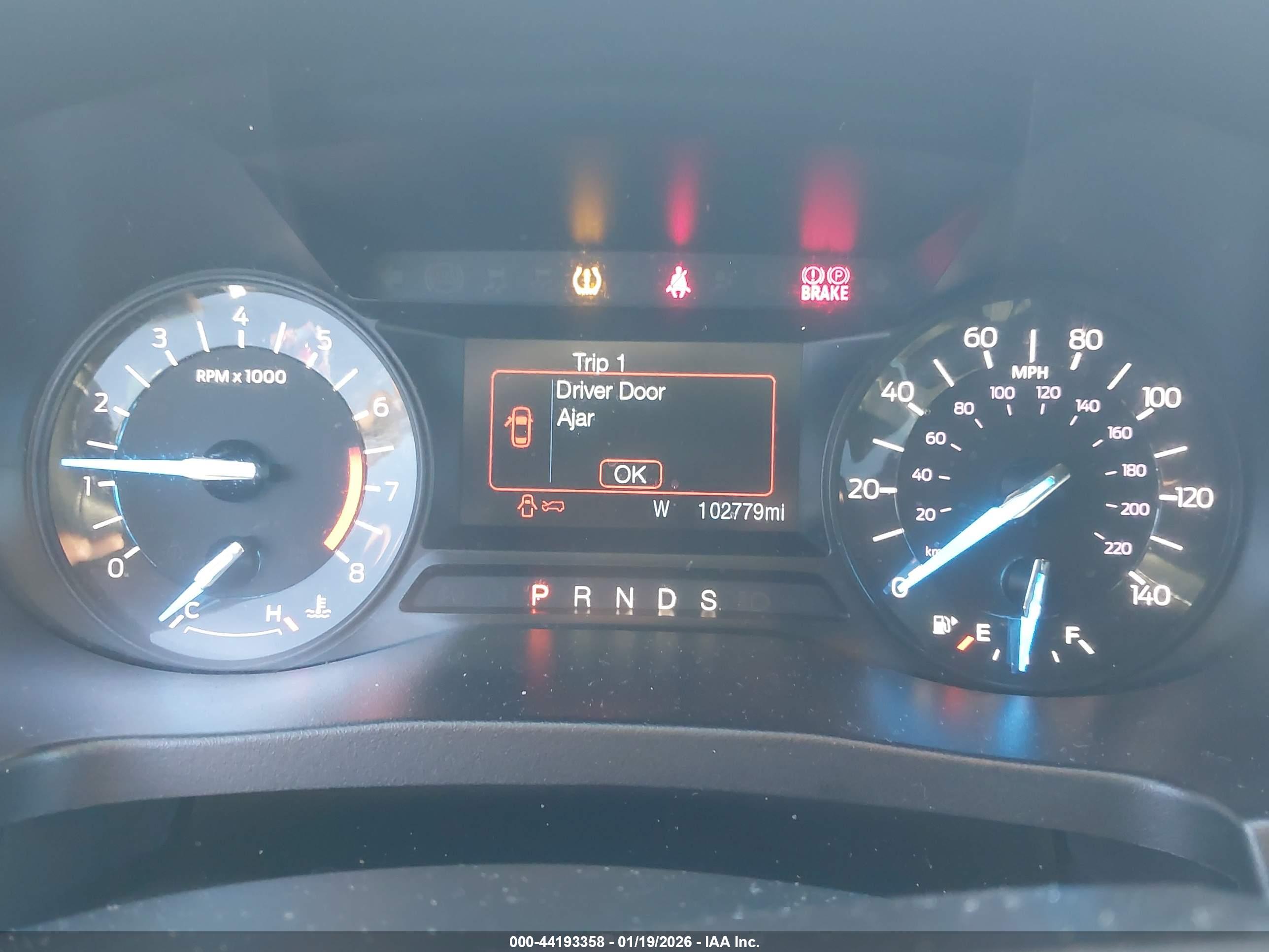 FORD EXPLORER image 7