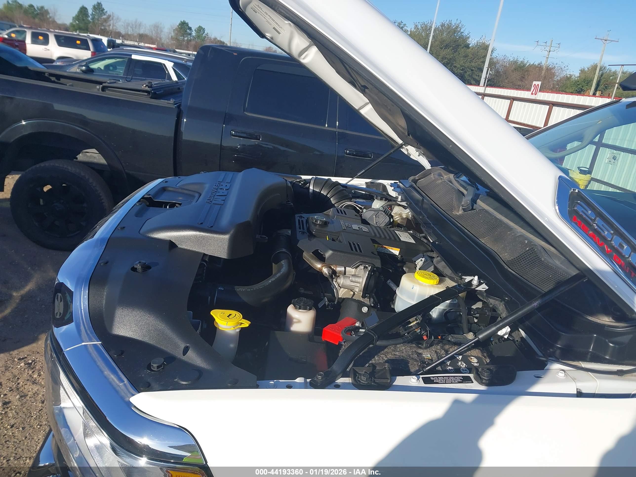 RAM 2500 image 10