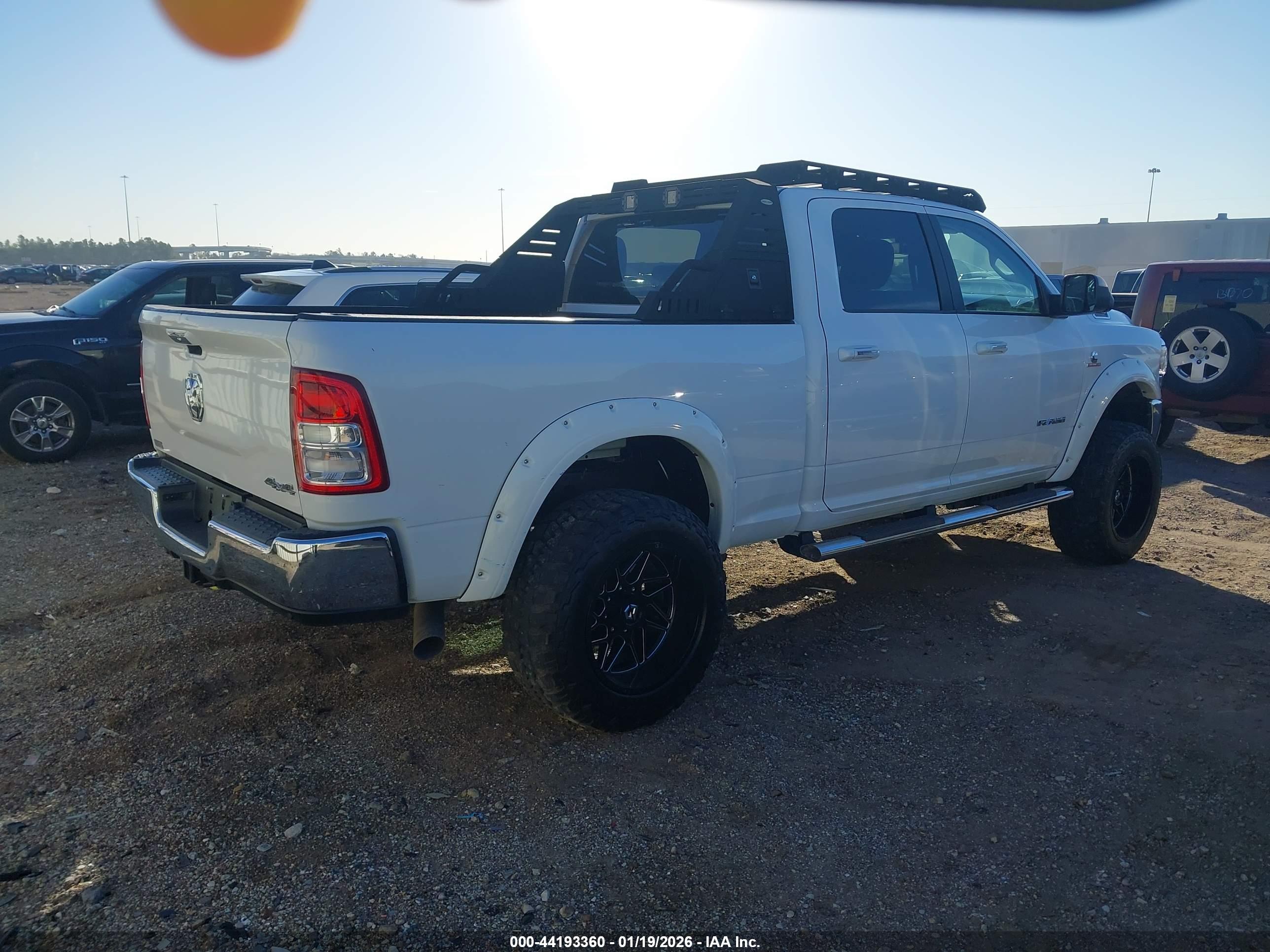 RAM 2500 image 4