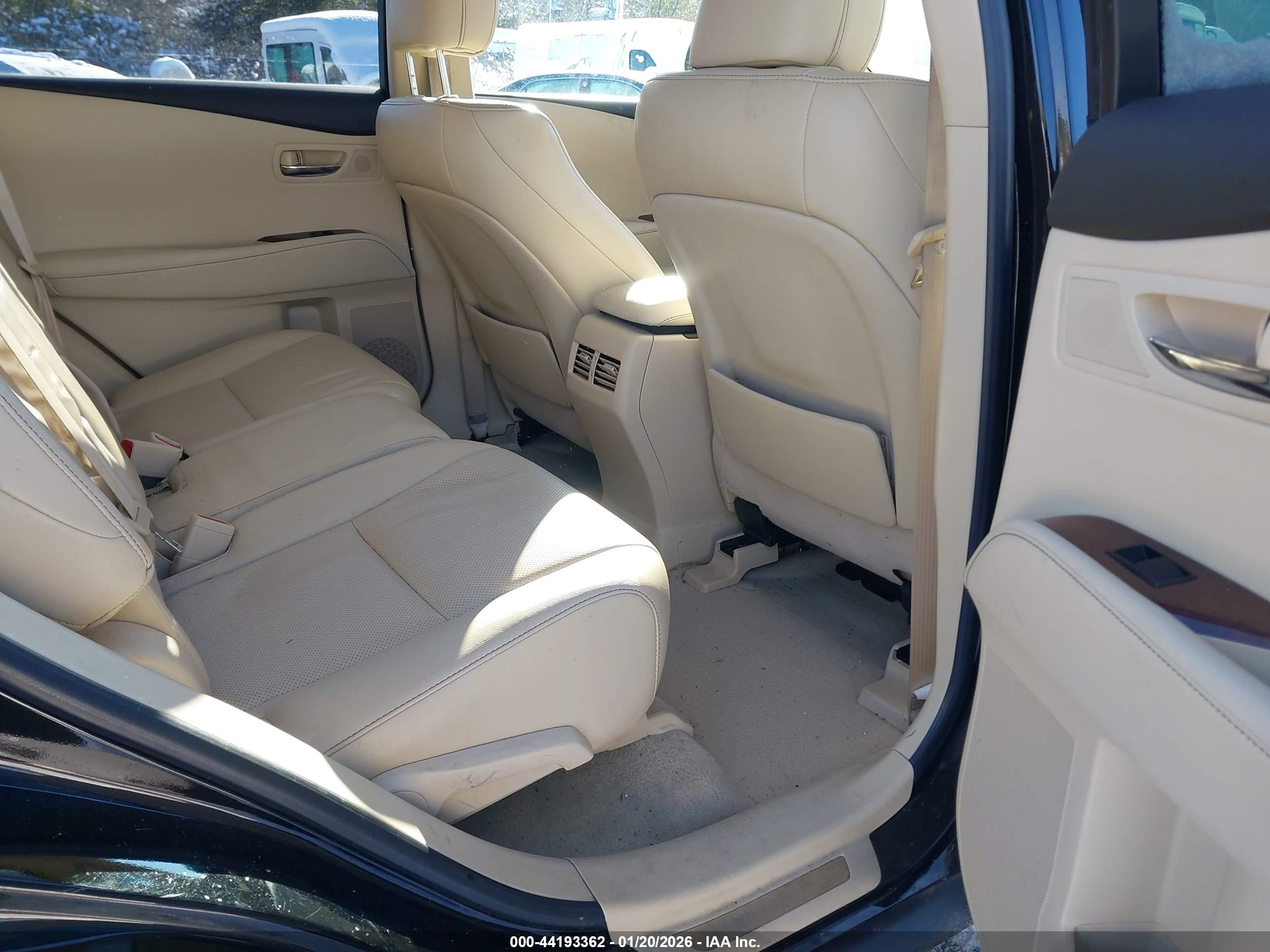 LEXUS RX image 8