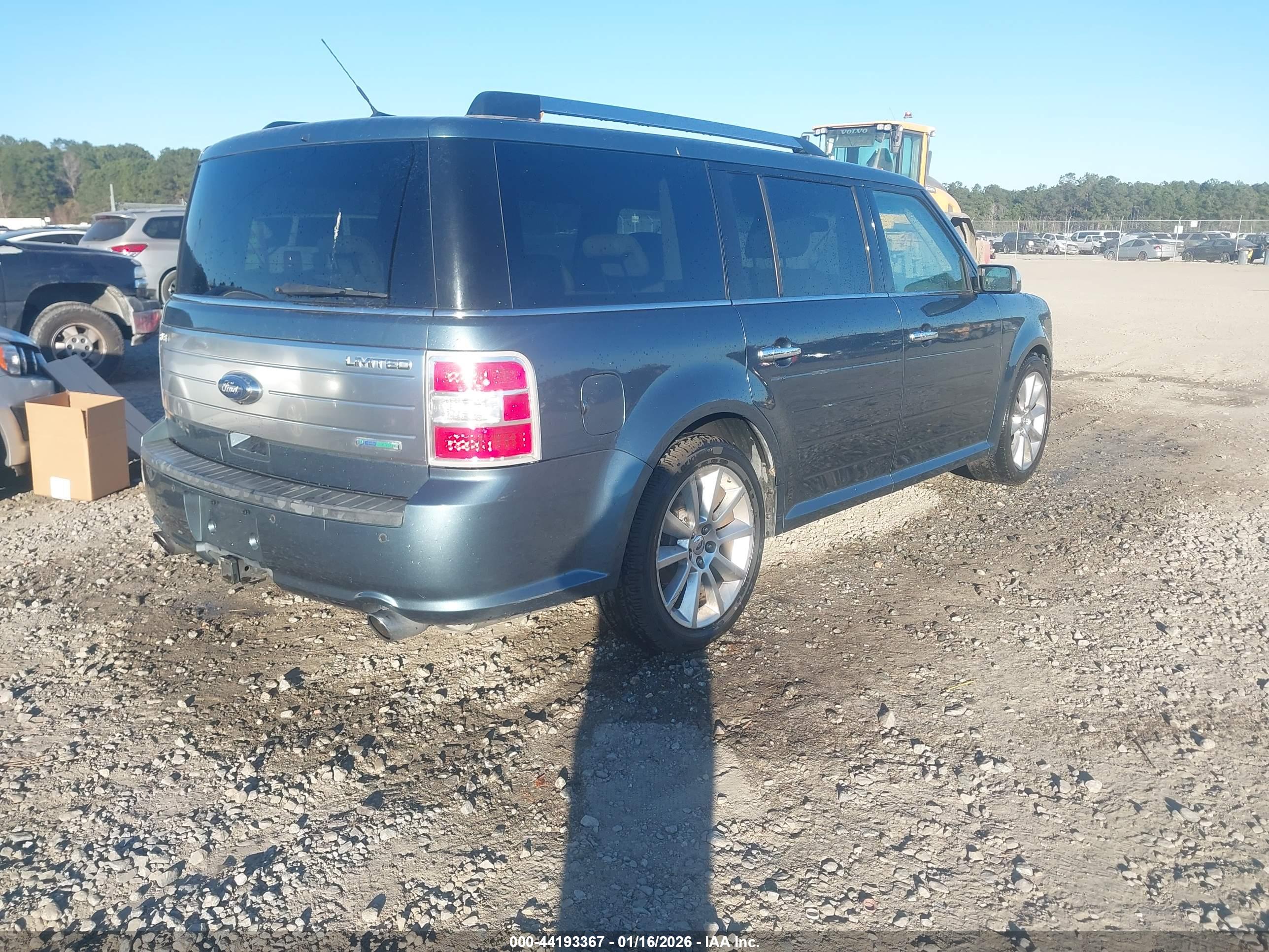 FORD FLEX image 4