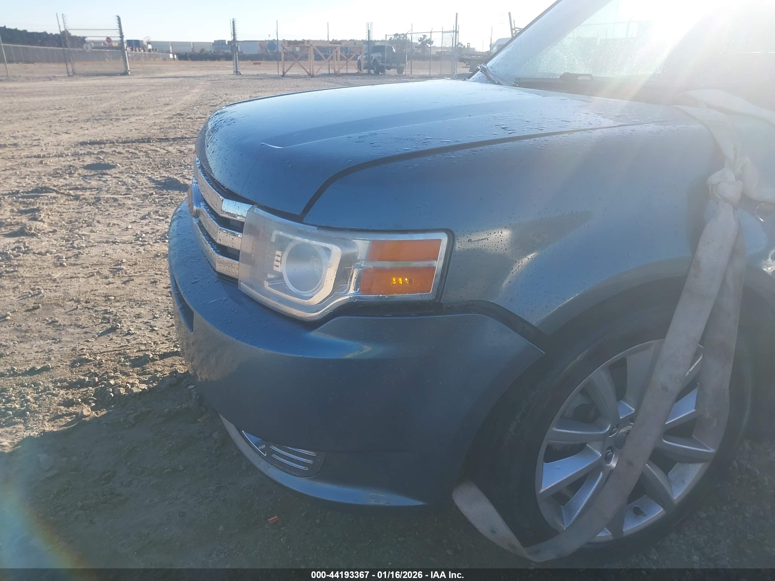 FORD FLEX image 6