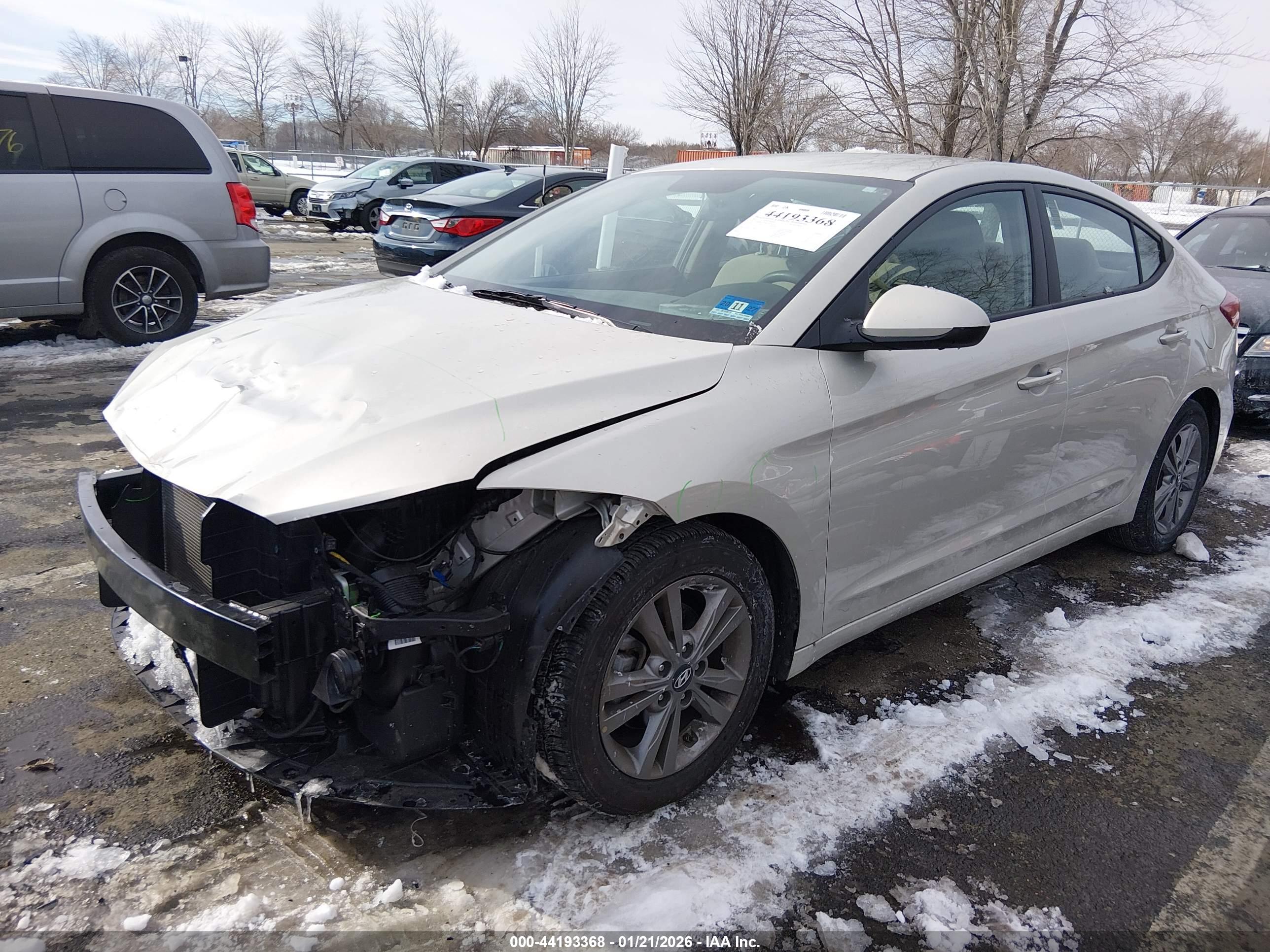 HYUNDAI ELANTRA image 2