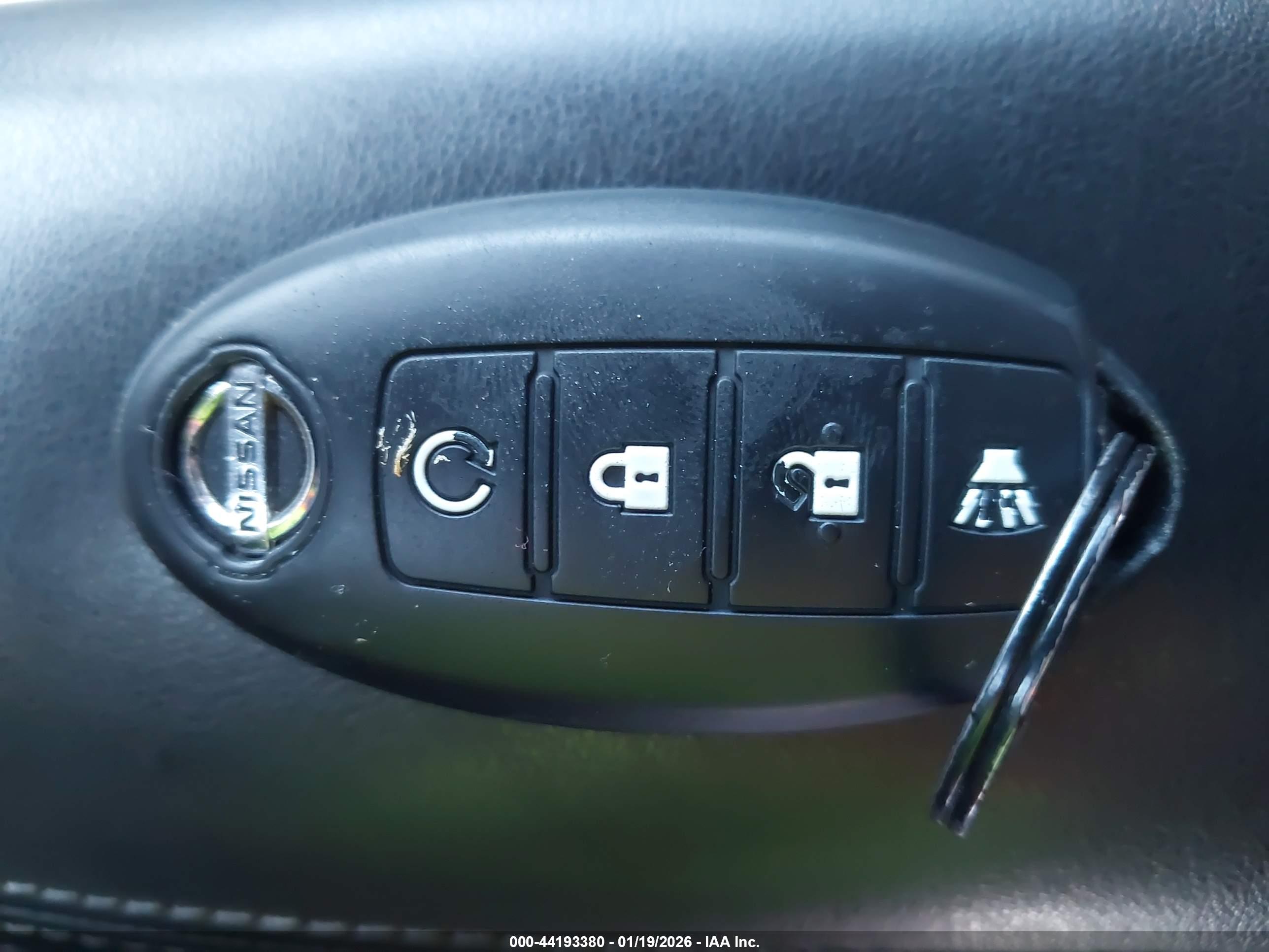 NISSAN MURANO image 11