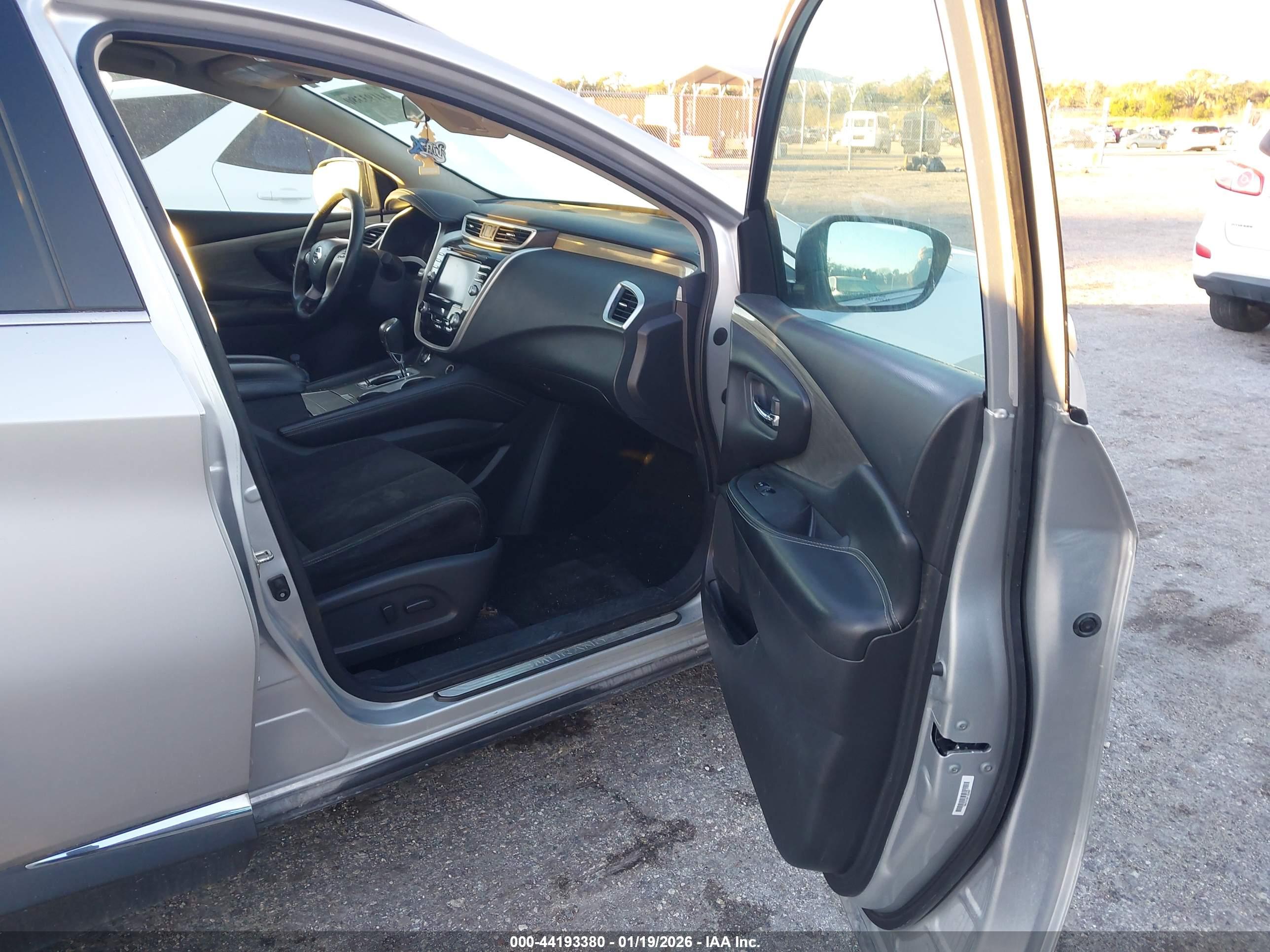 NISSAN MURANO image 5