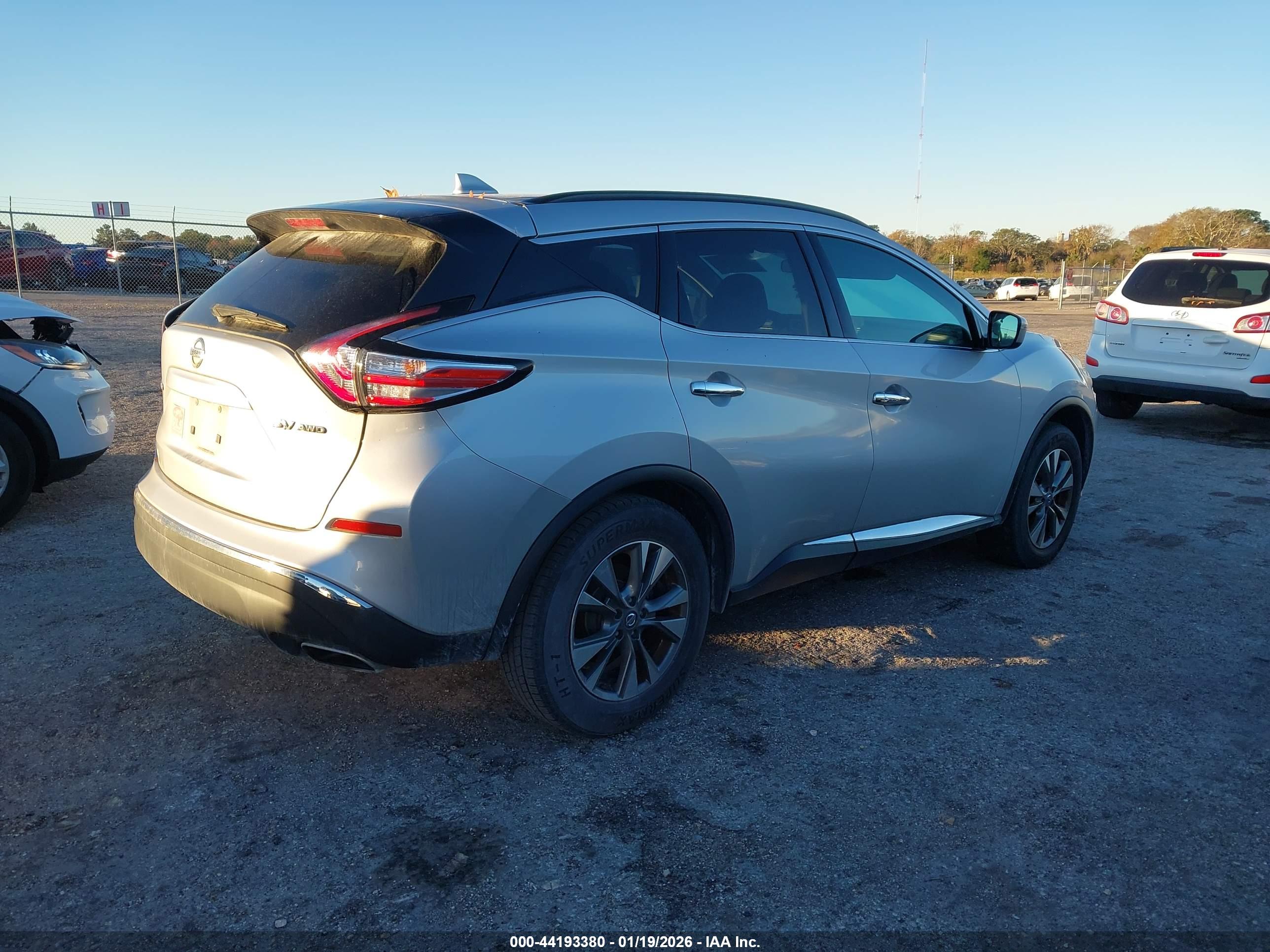NISSAN MURANO image 6