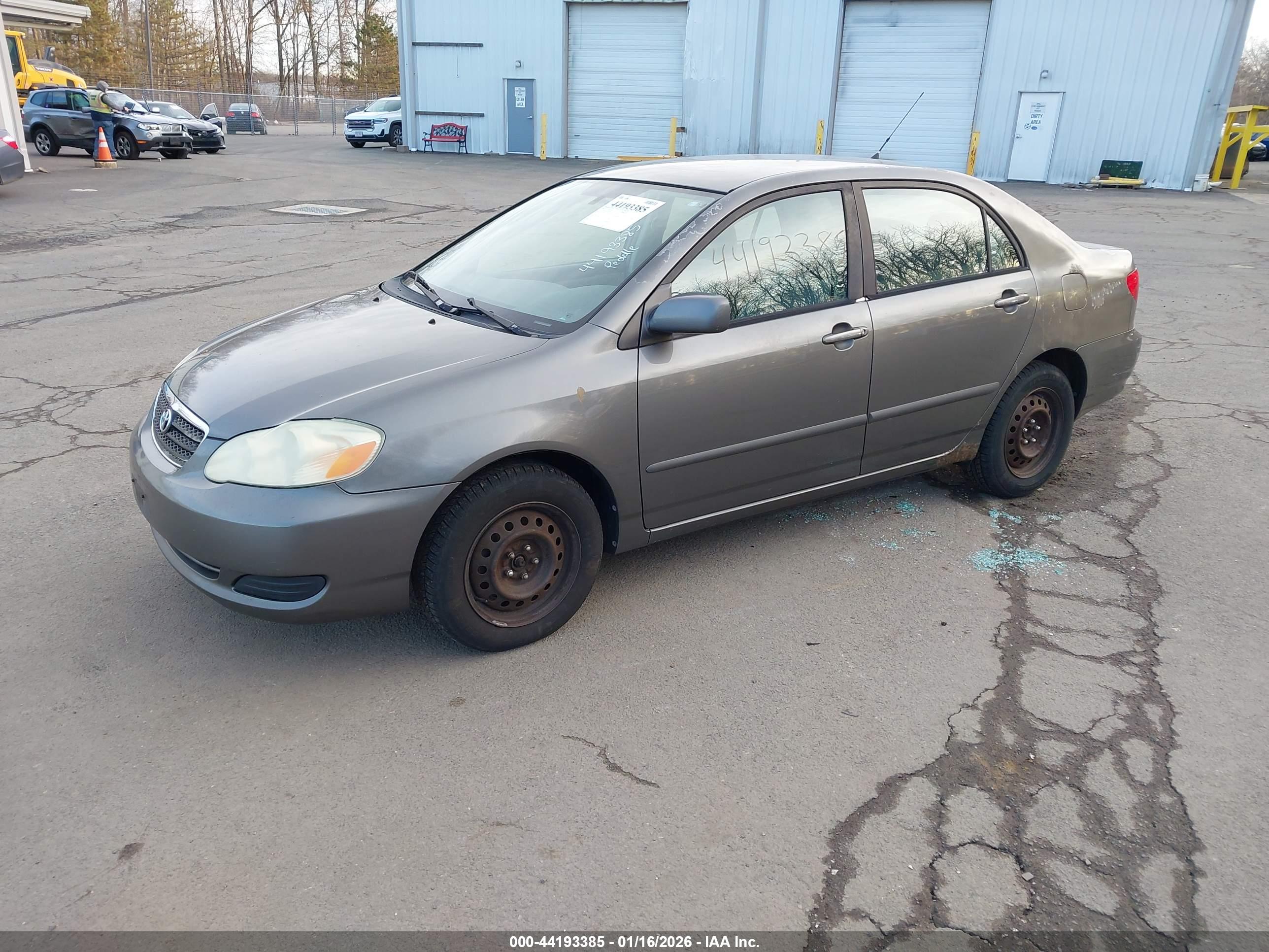 TOYOTA COROLLA image 2