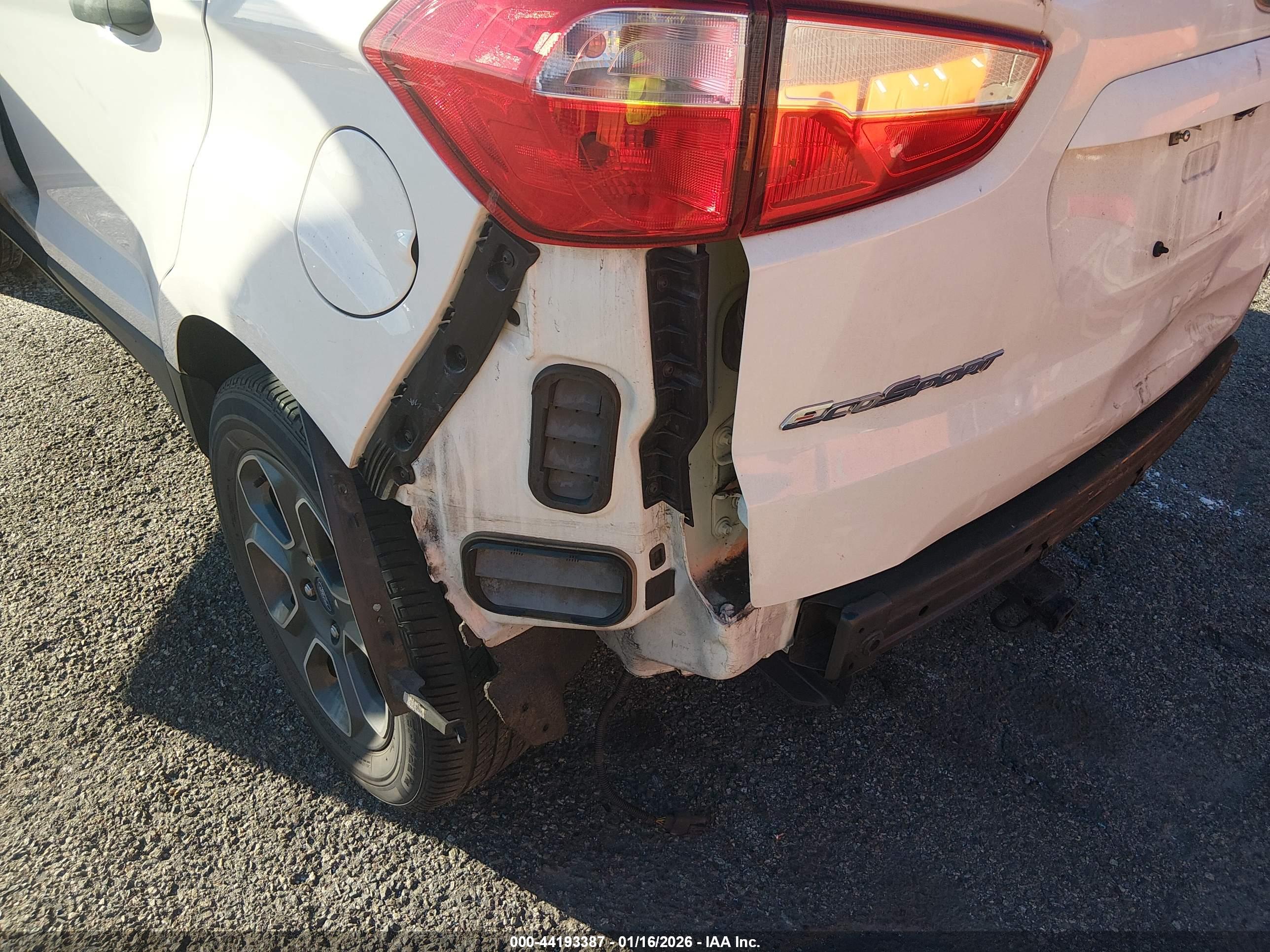 FORD ECOSPORT image 6