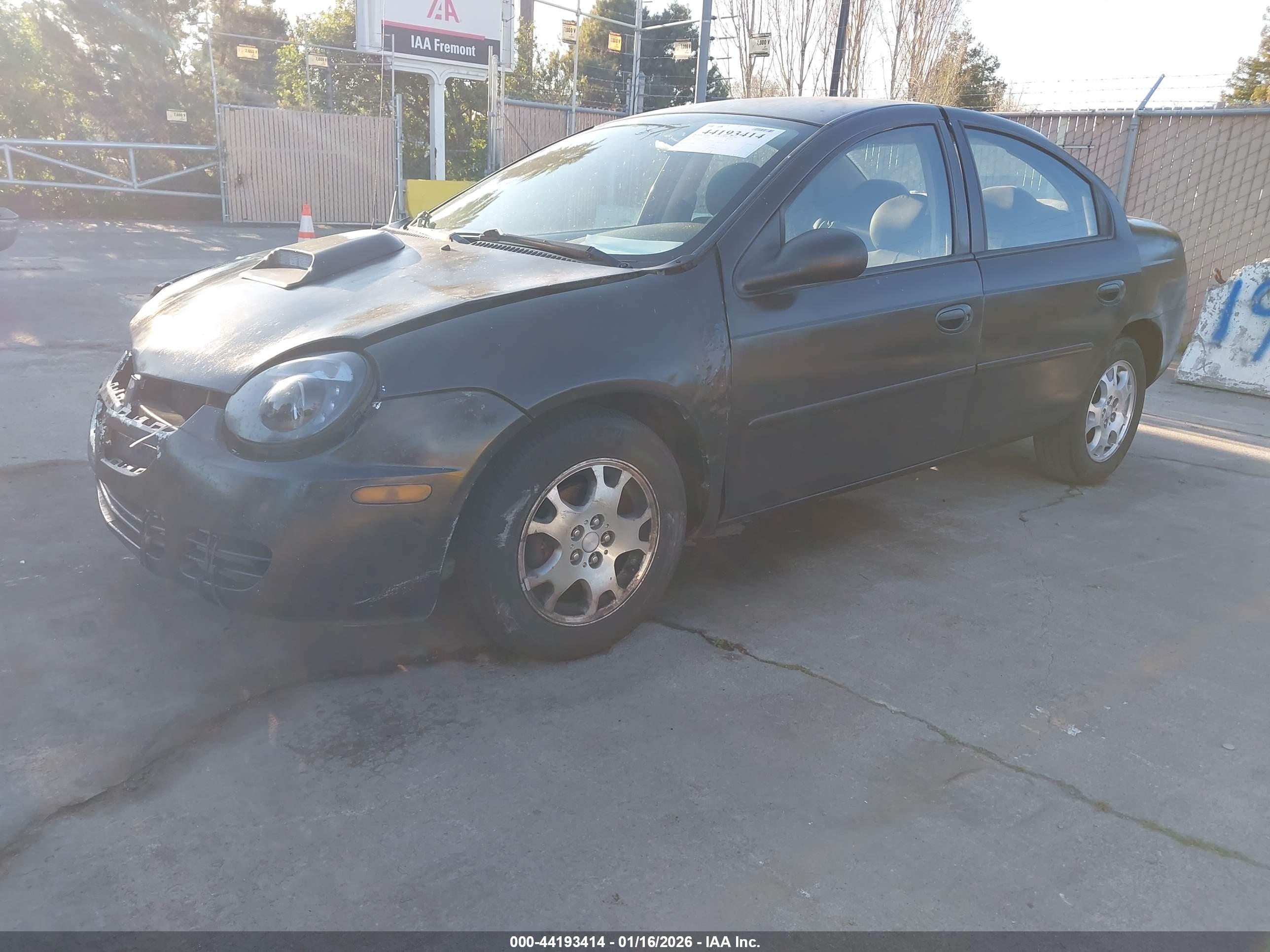 DODGE NEON image 2