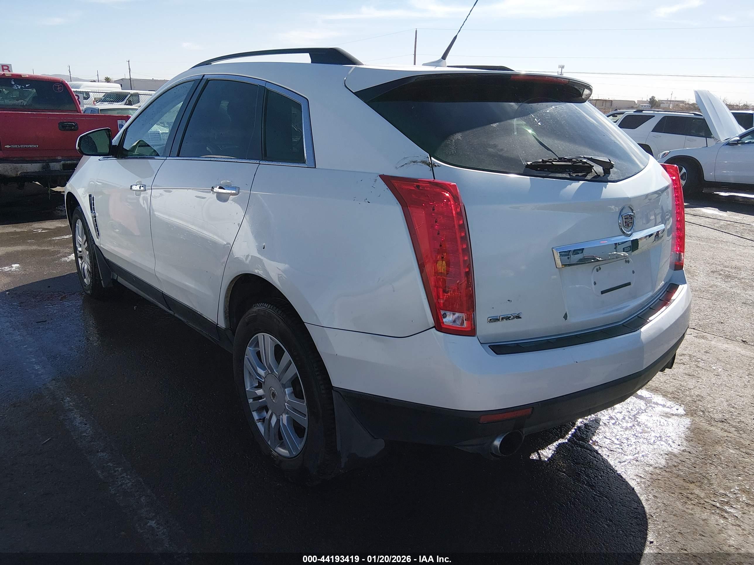 CADILLAC SRX image 3