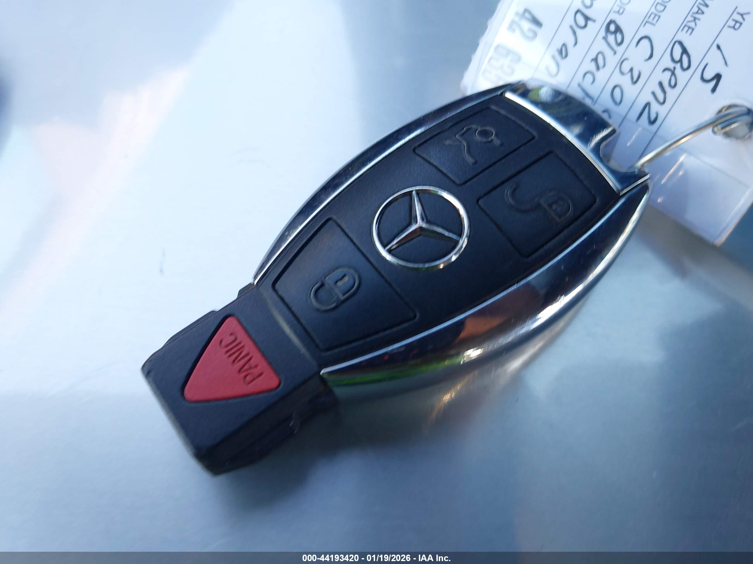 MERCEDES-BENZ C image 11