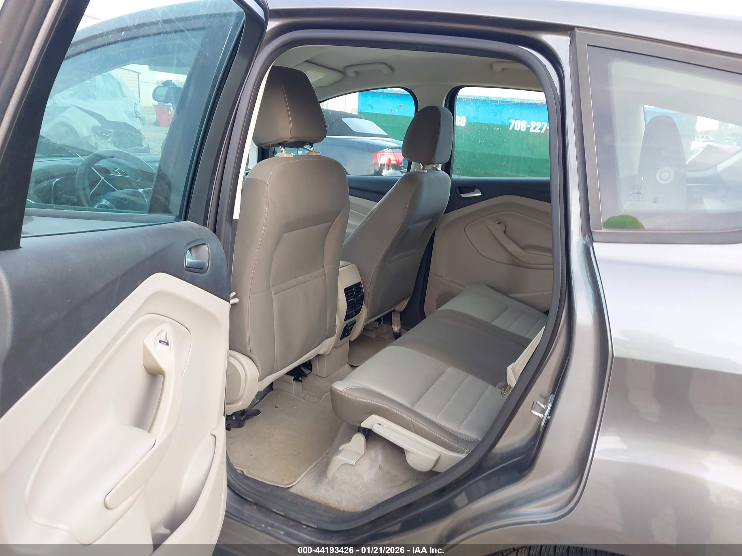 FORD C-MAX image 8