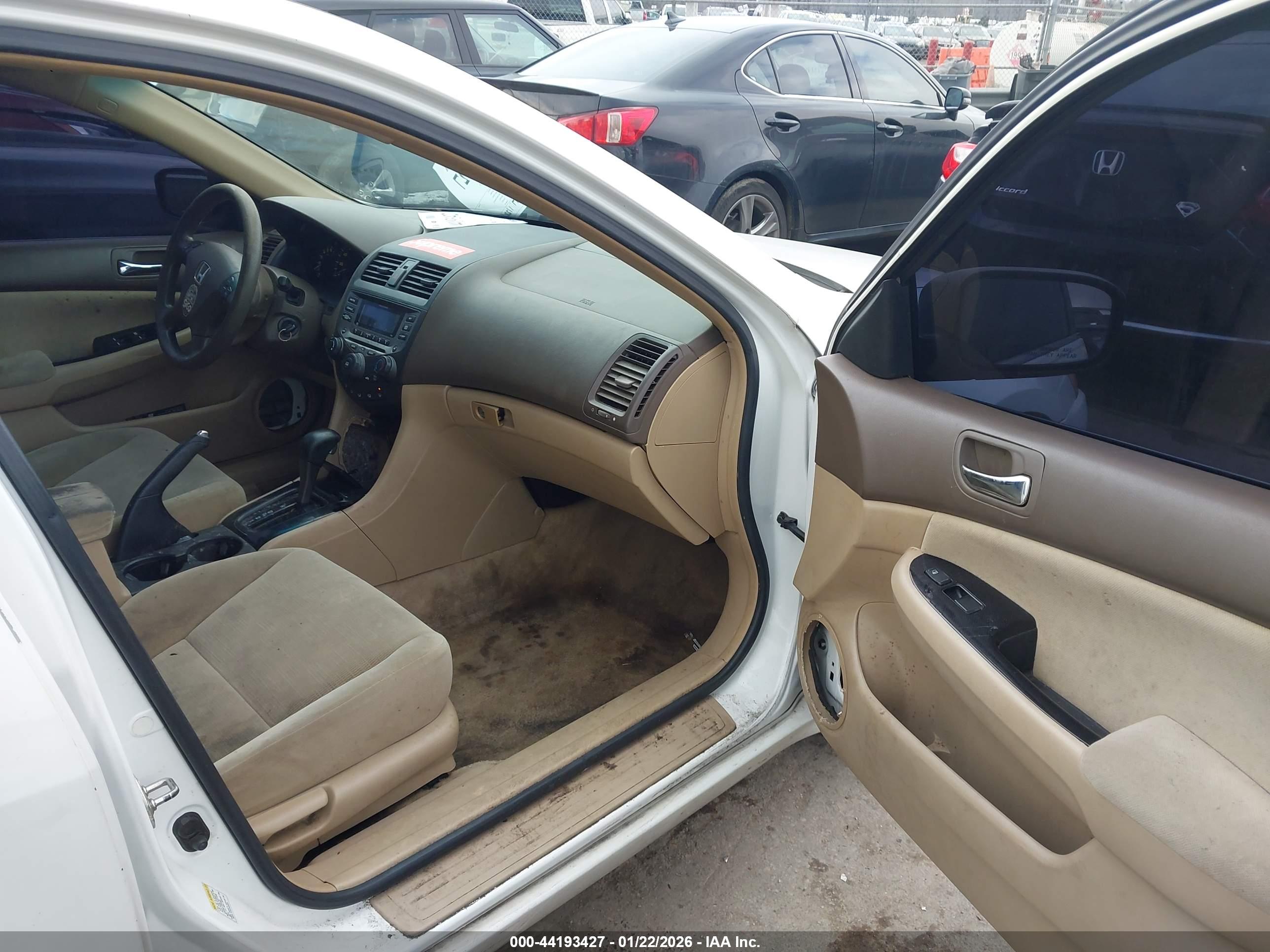 HONDA ACCORD image 5