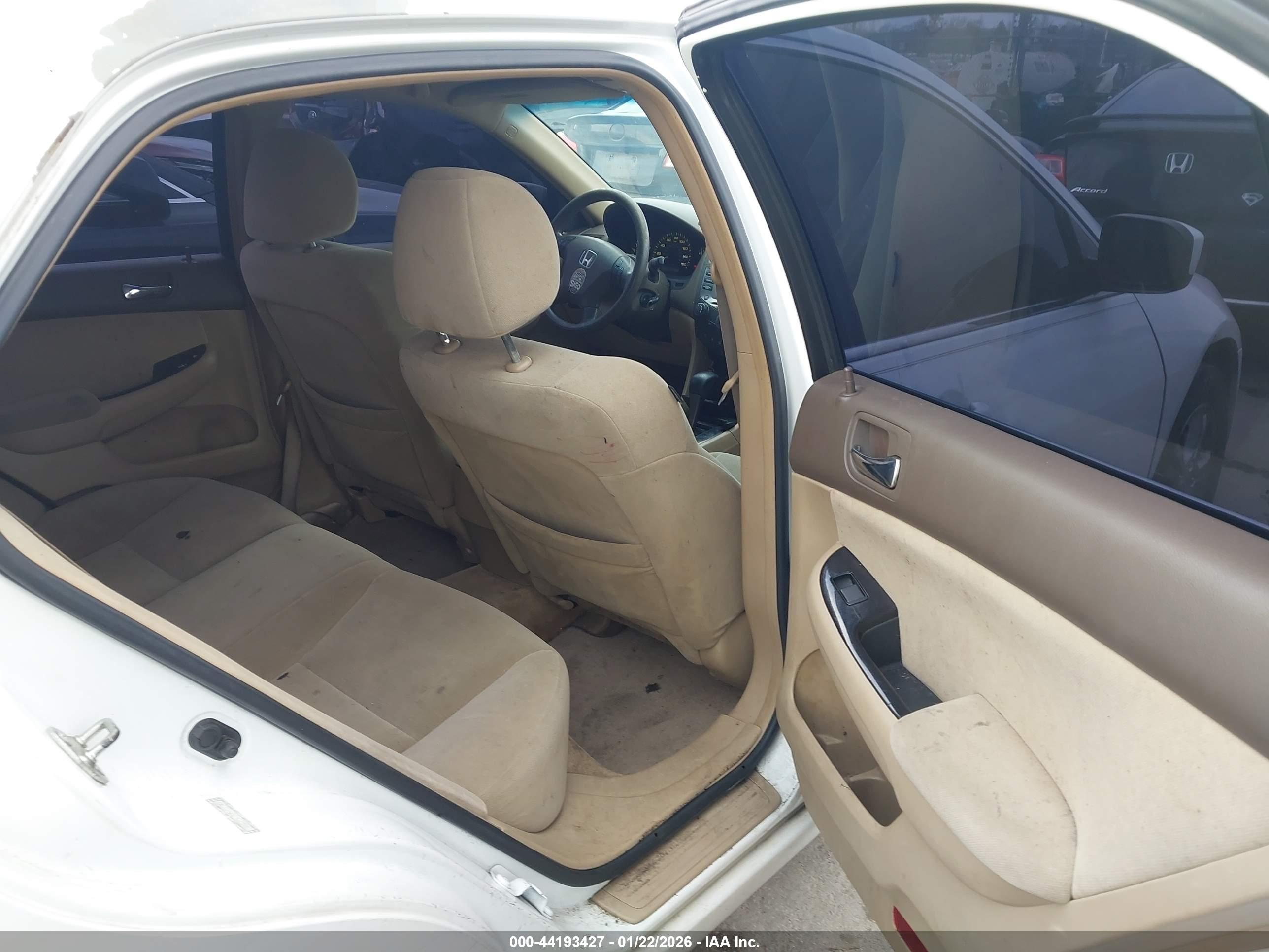 HONDA ACCORD image 8