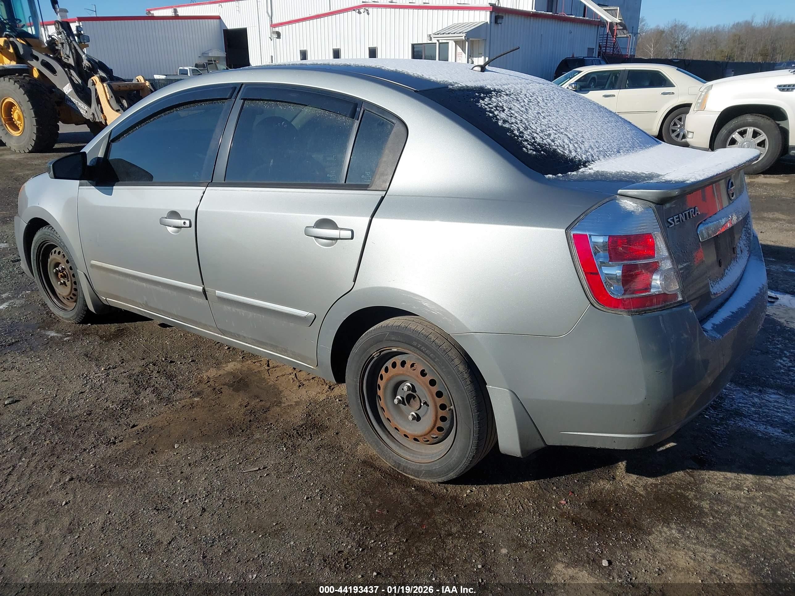 NISSAN SENTRA image 3