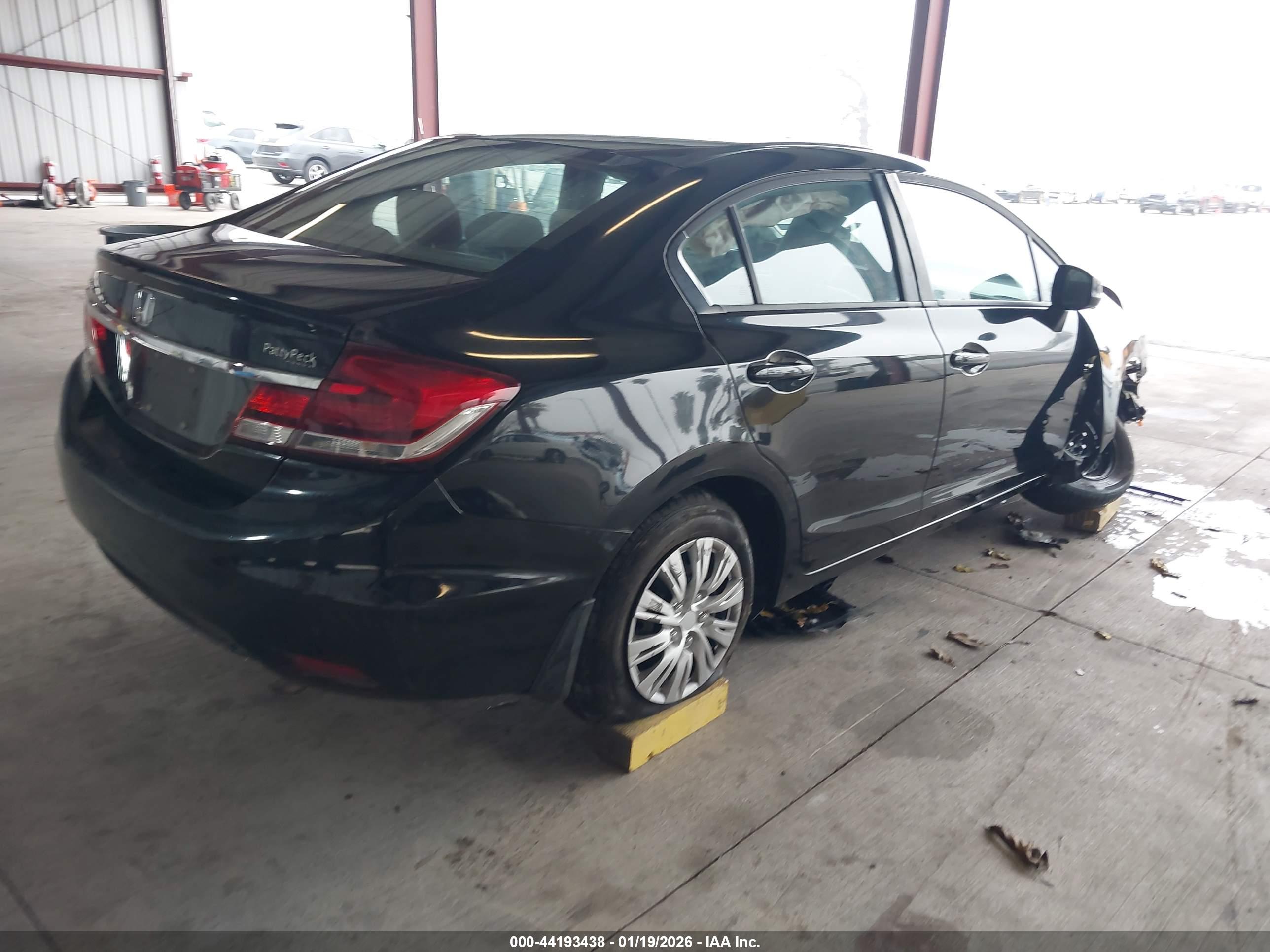 HONDA CIVIC image 4
