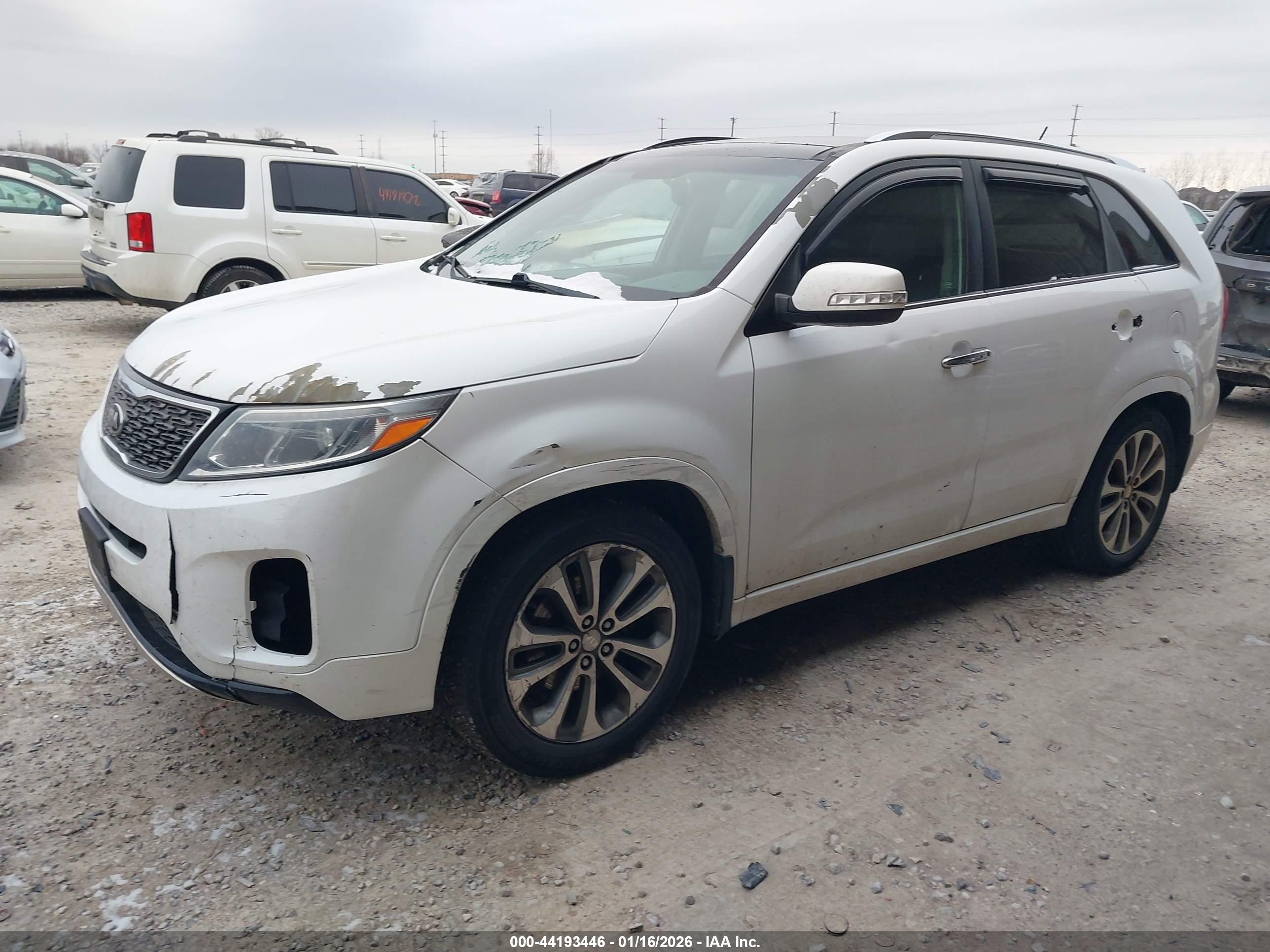 KIA SORENTO image 2