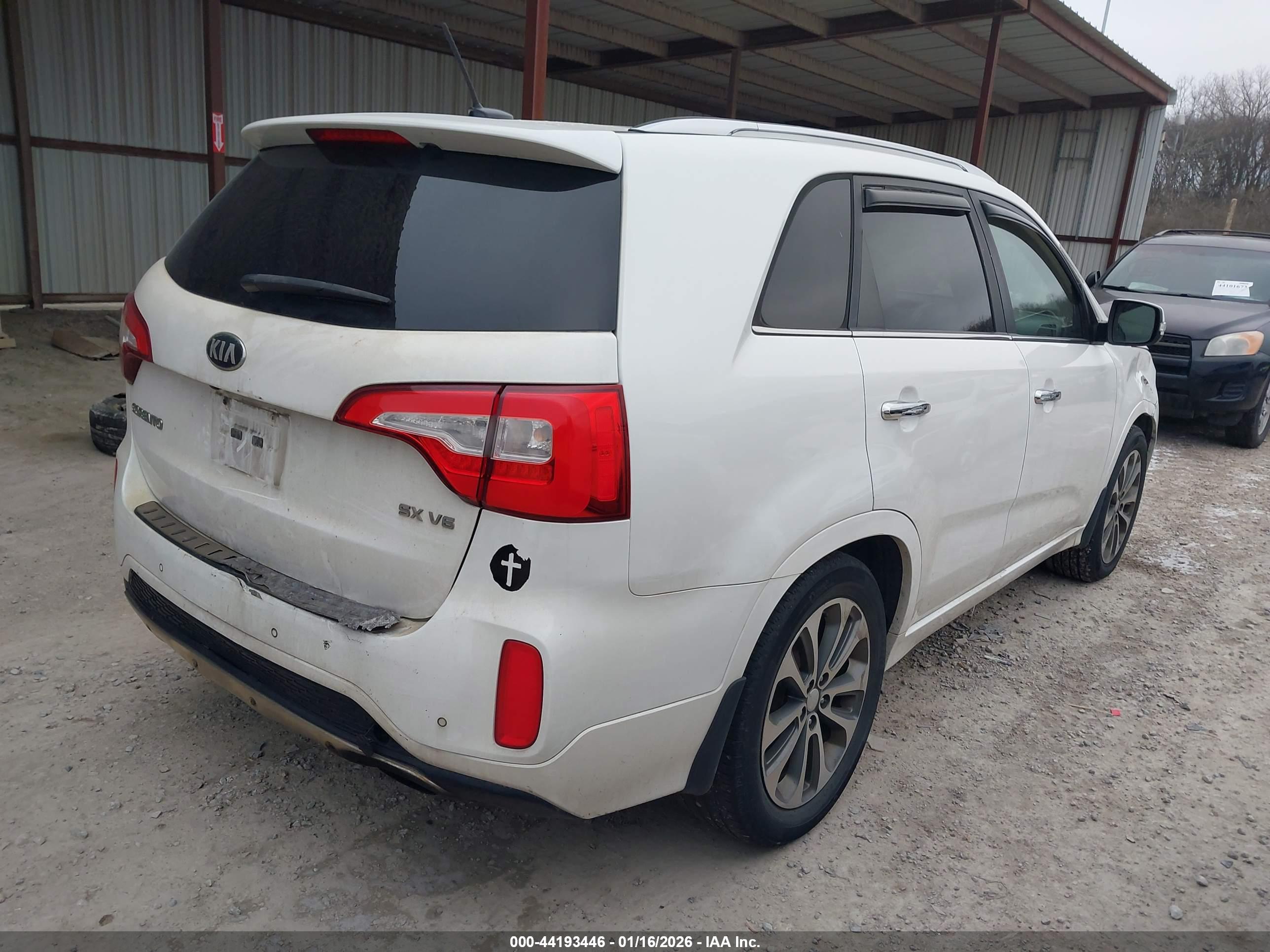 KIA SORENTO image 4
