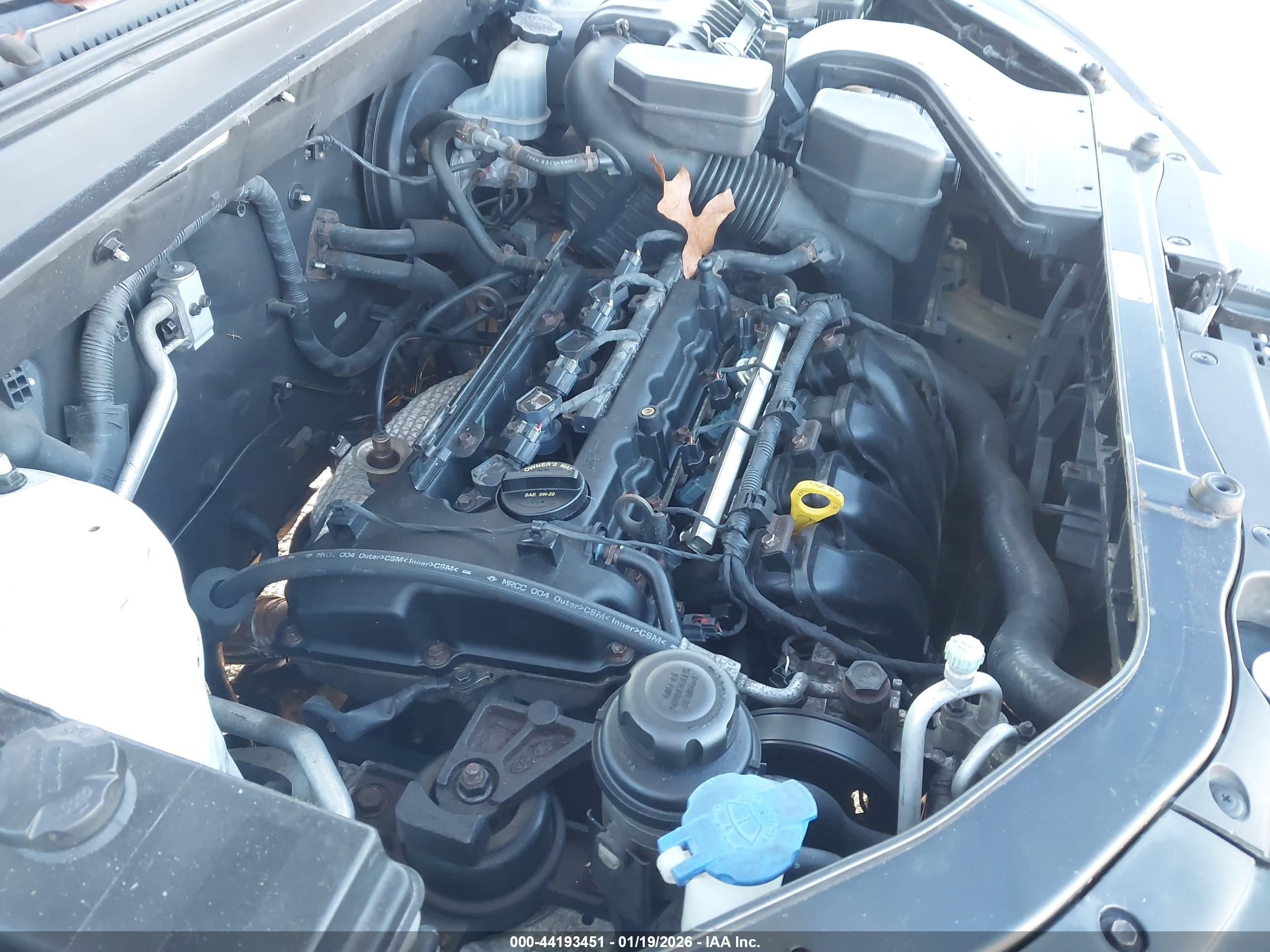 HYUNDAI SANTA image 6