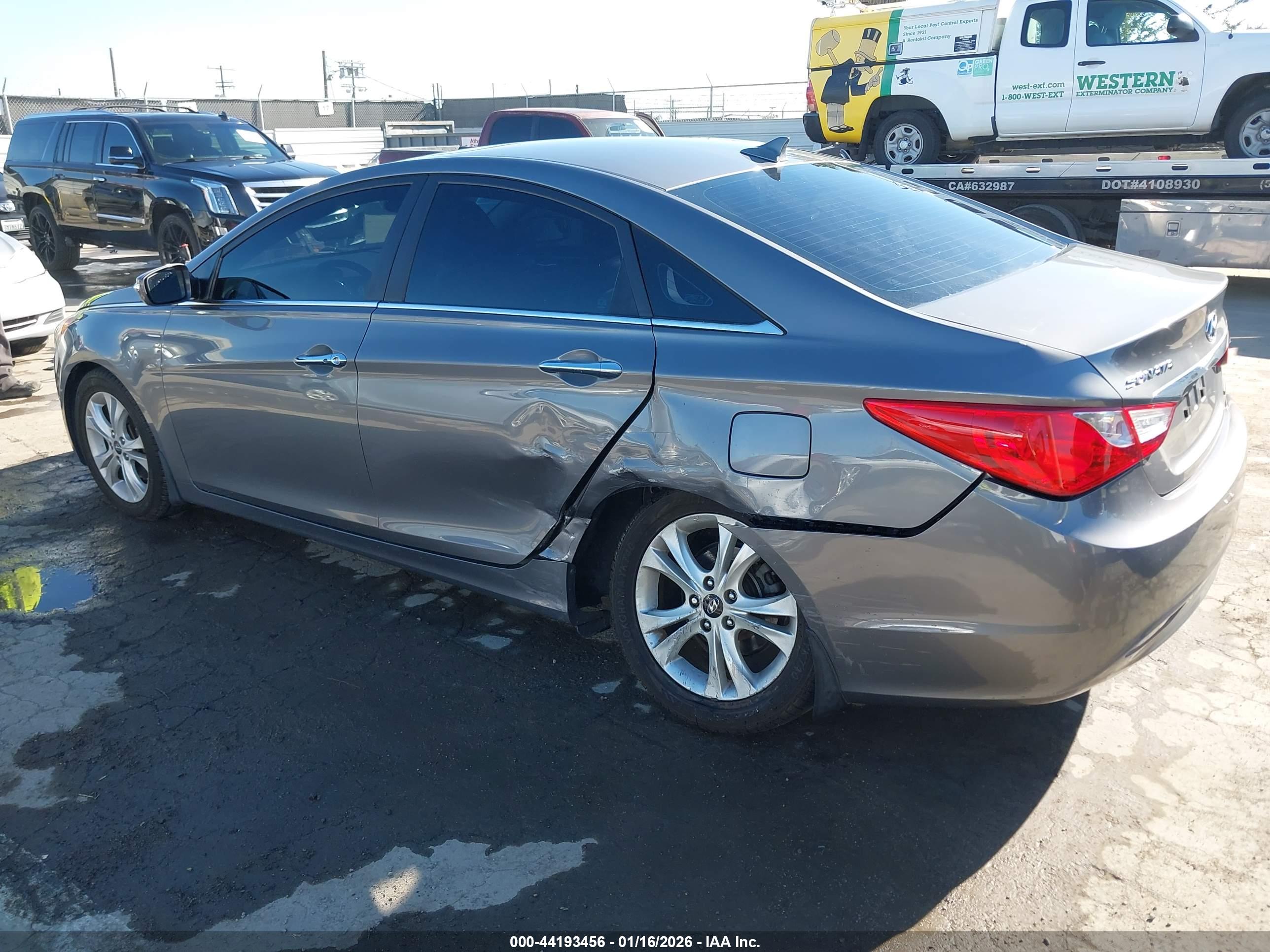 HYUNDAI SONATA image 3