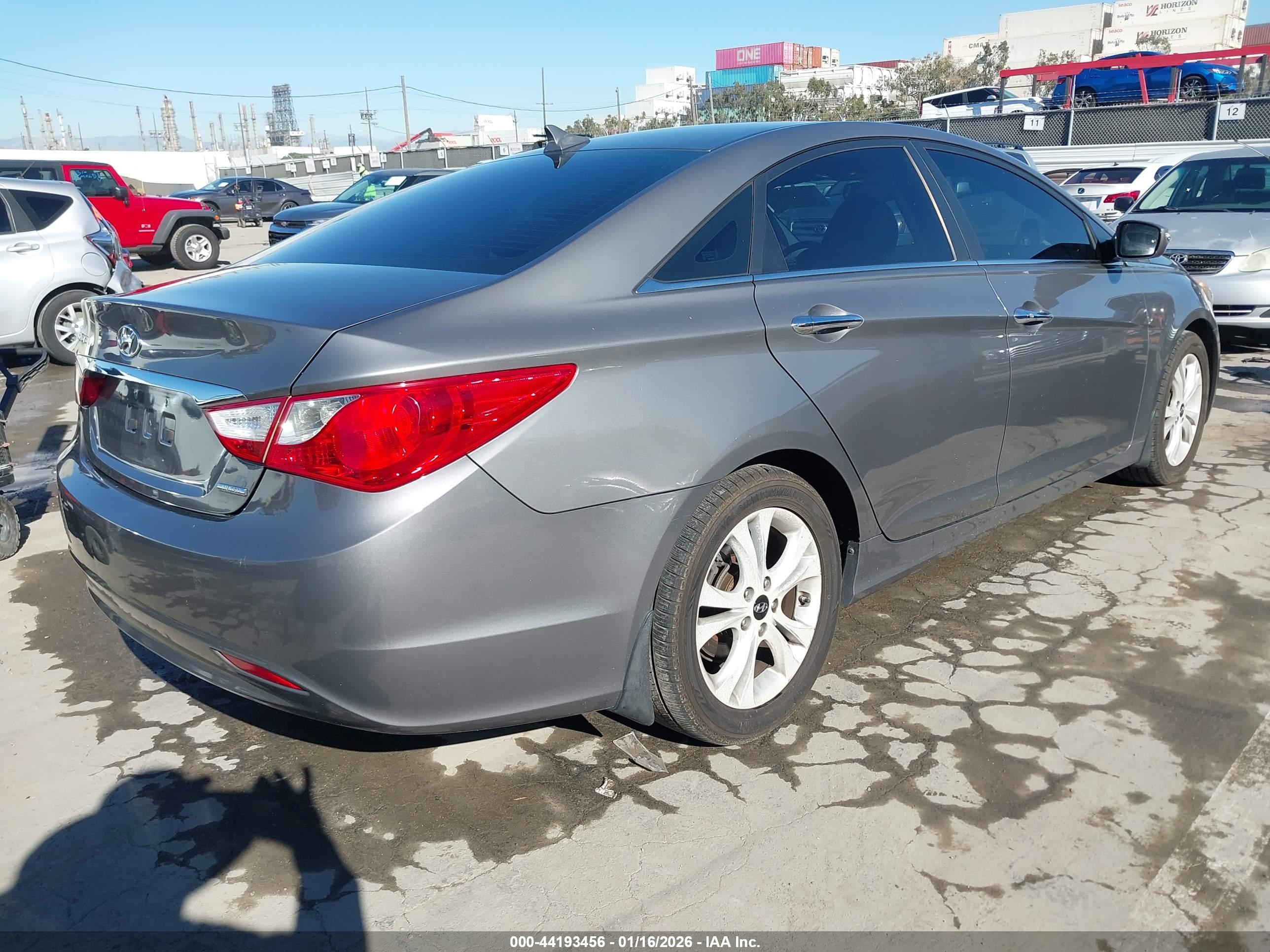 HYUNDAI SONATA image 4