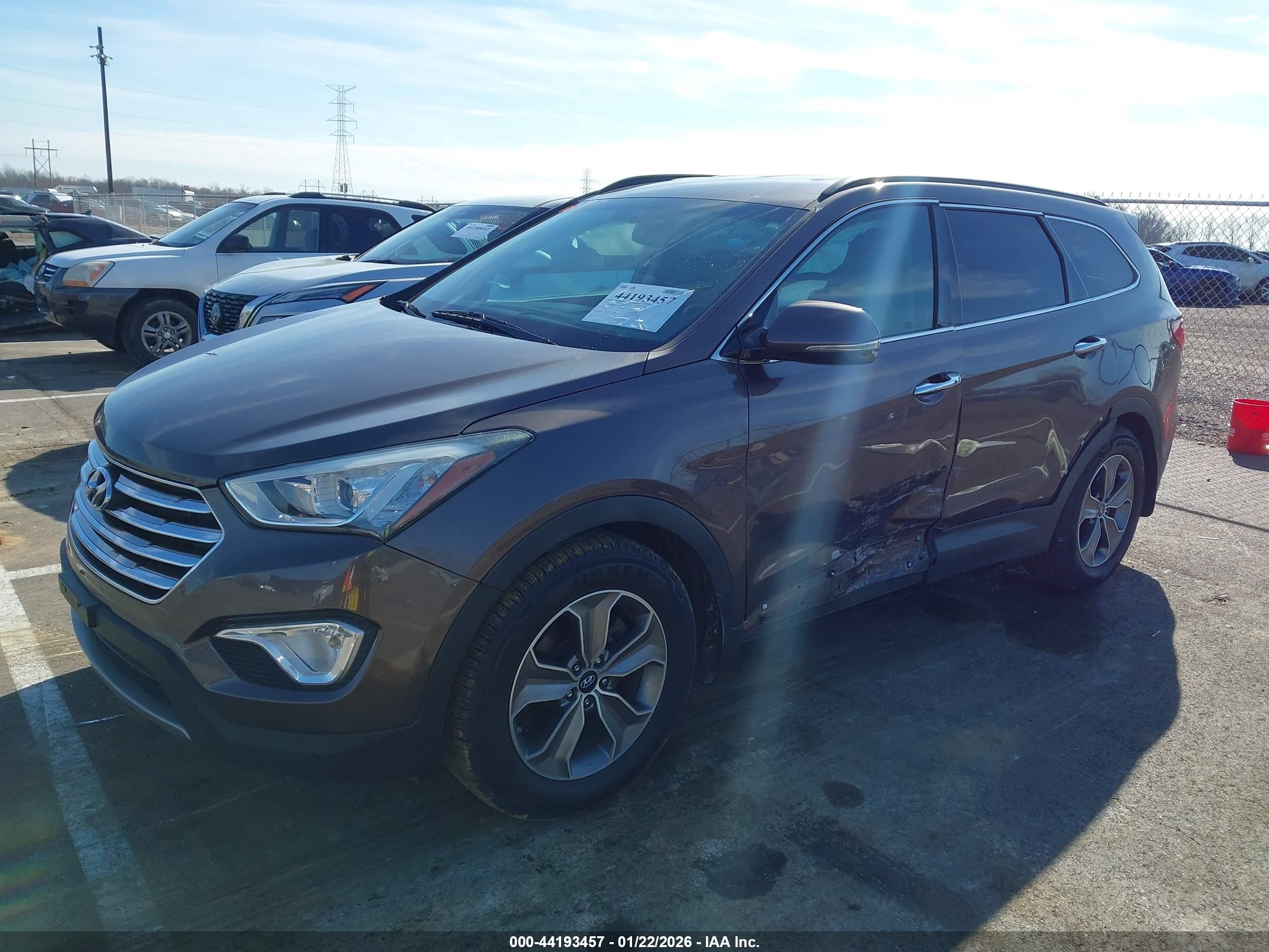 HYUNDAI SANTA image 2