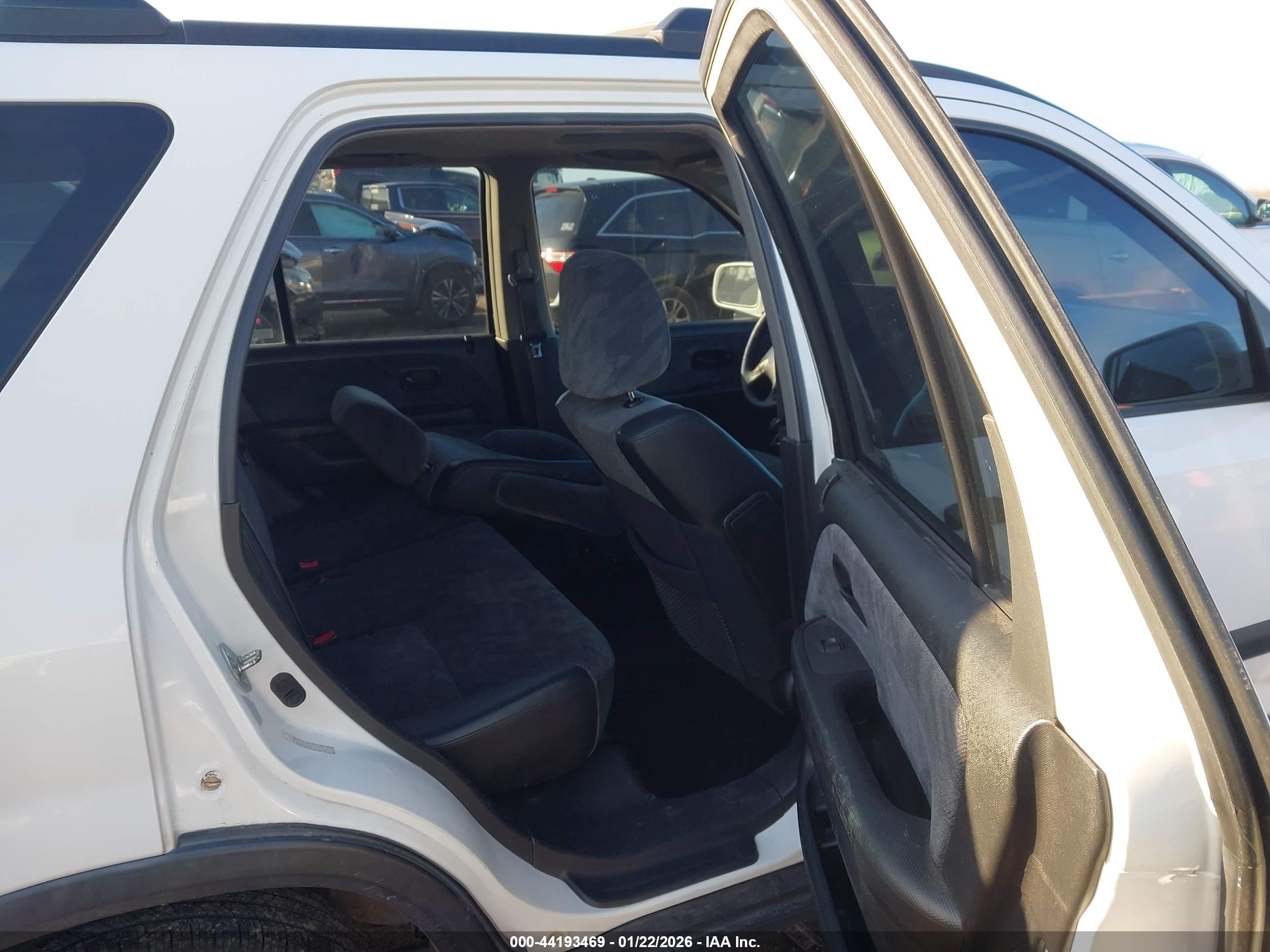 HONDA CR-V image 8