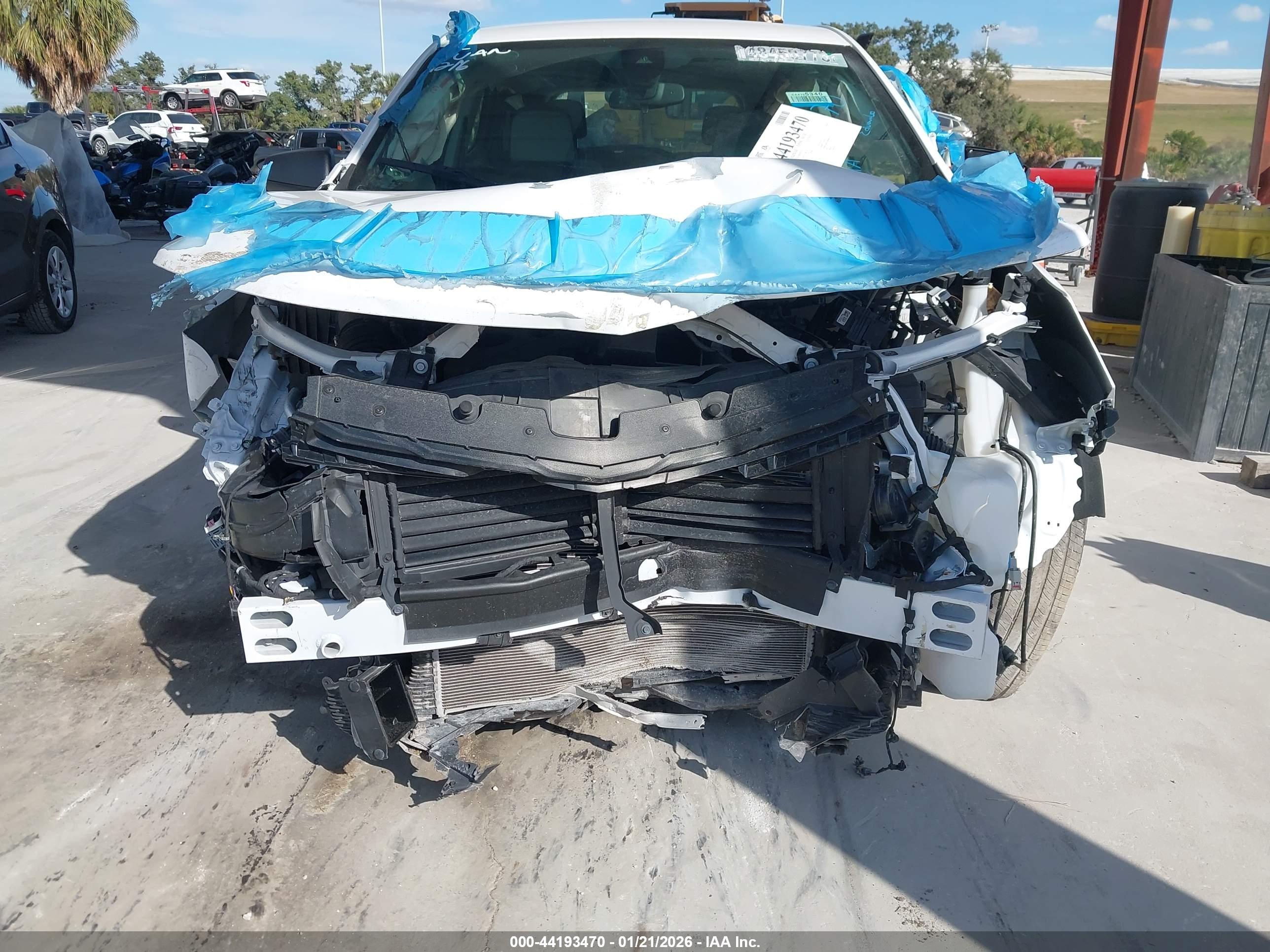 CHEVROLET EQUINOX image 6