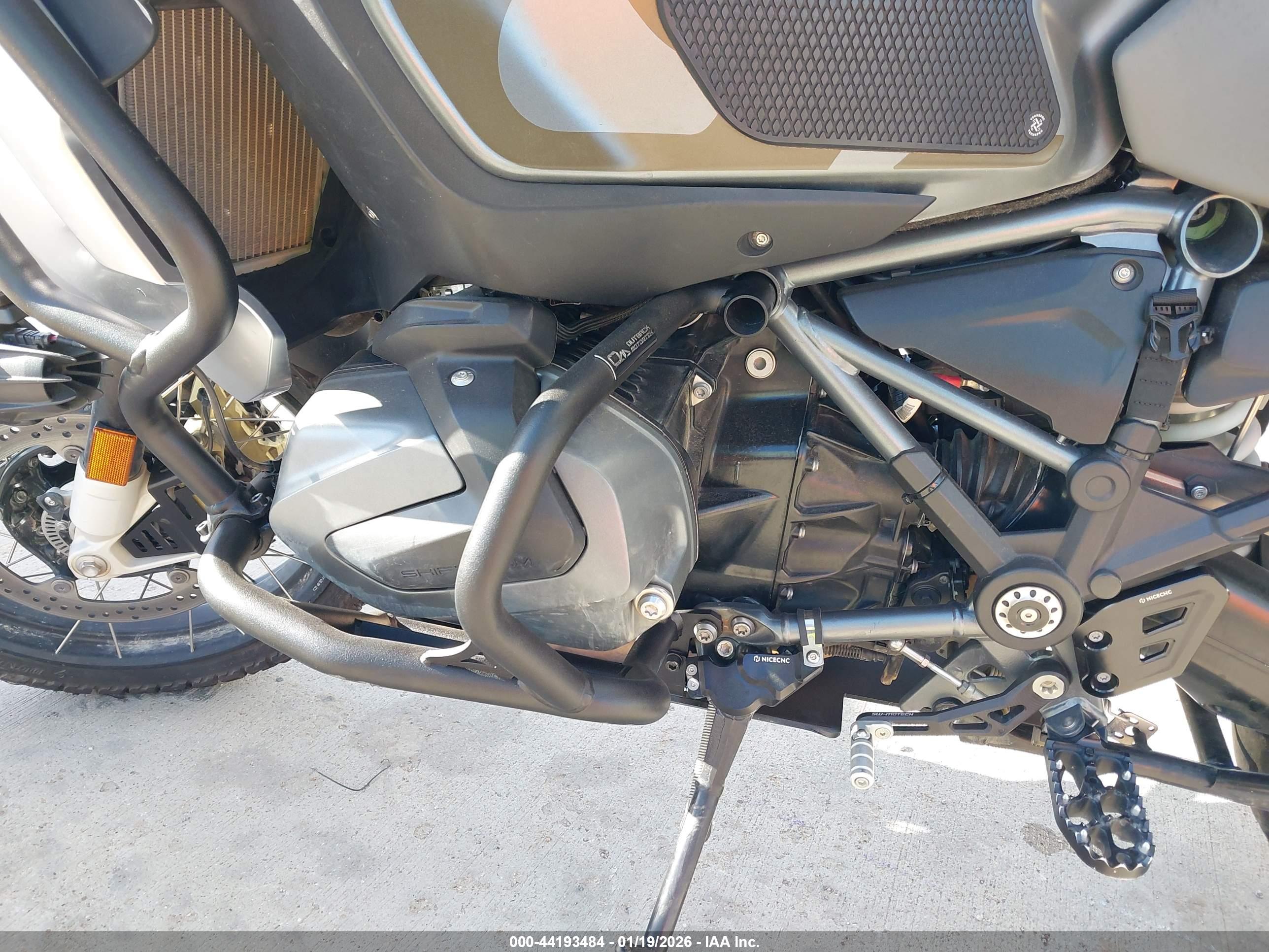 BMW R image 9