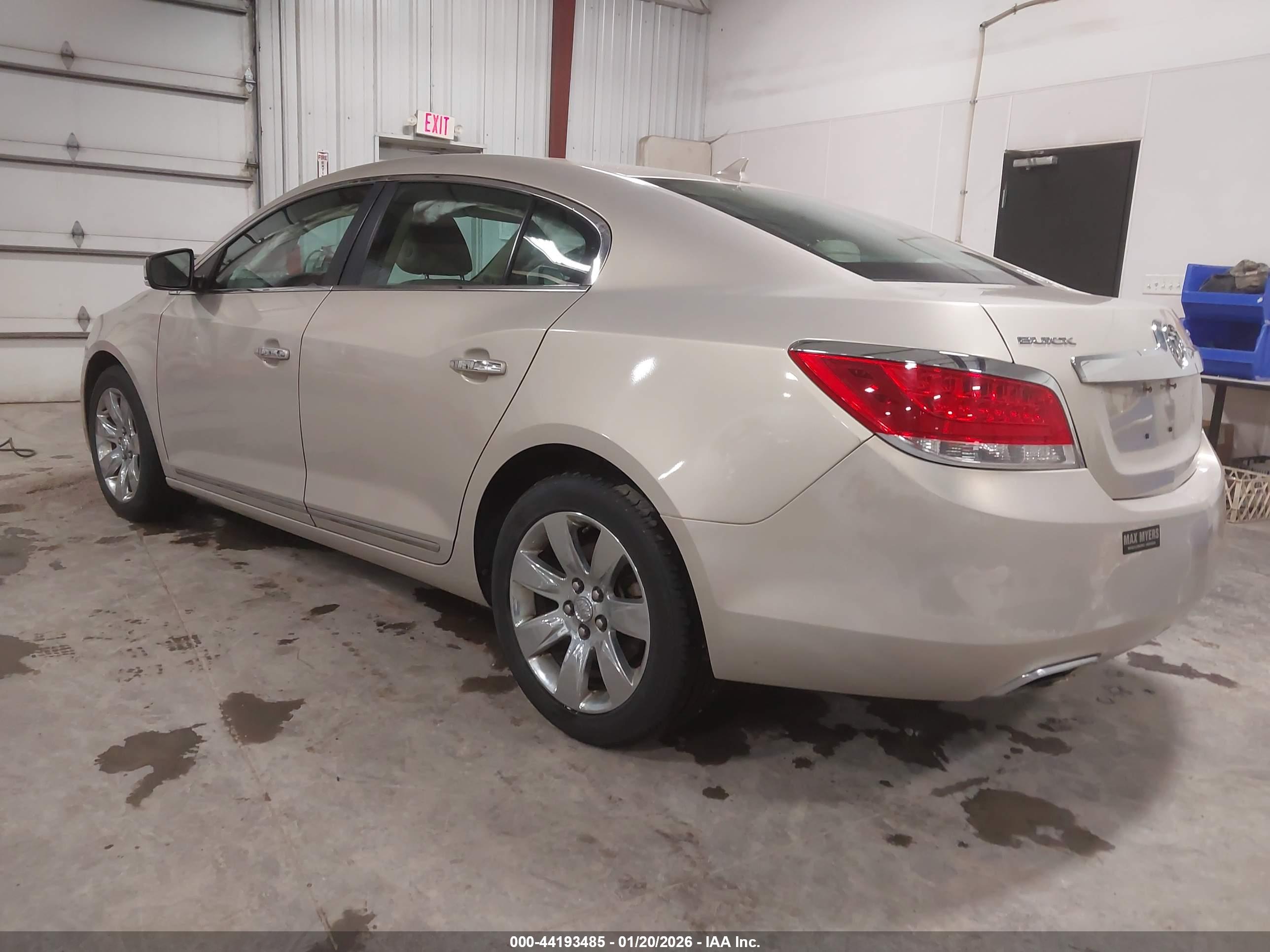 BUICK LACROSSE image 3