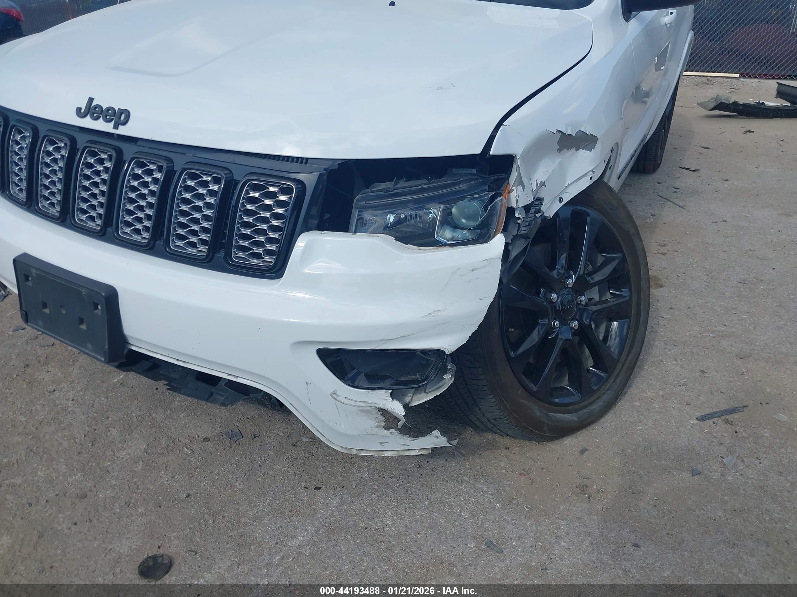 JEEP GRAND image 6